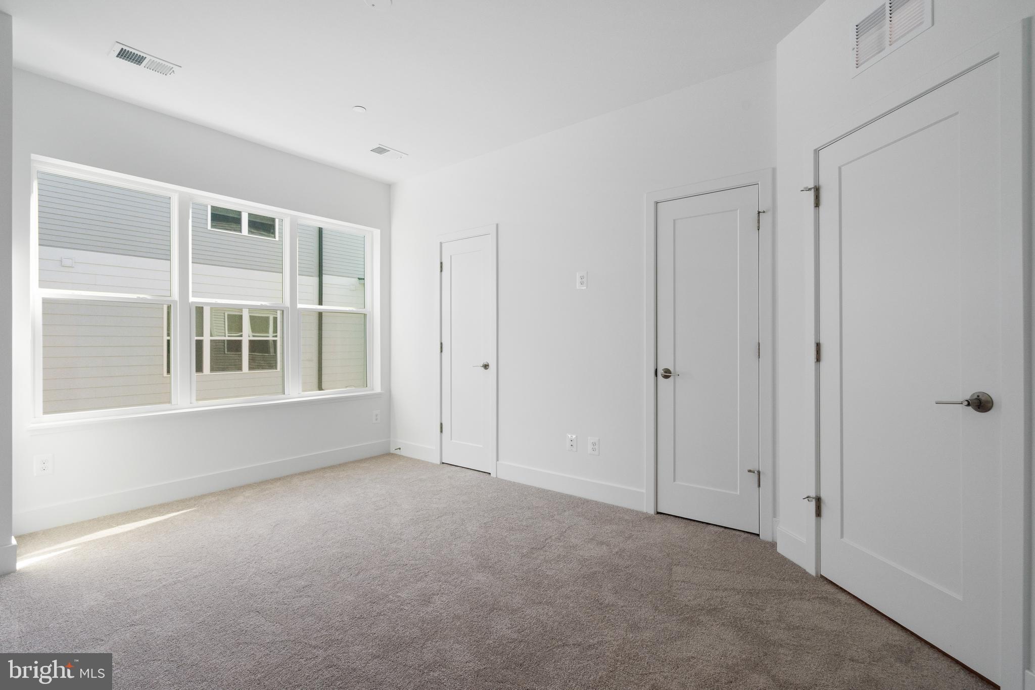 TYSONS RIDGE - Residential Lease