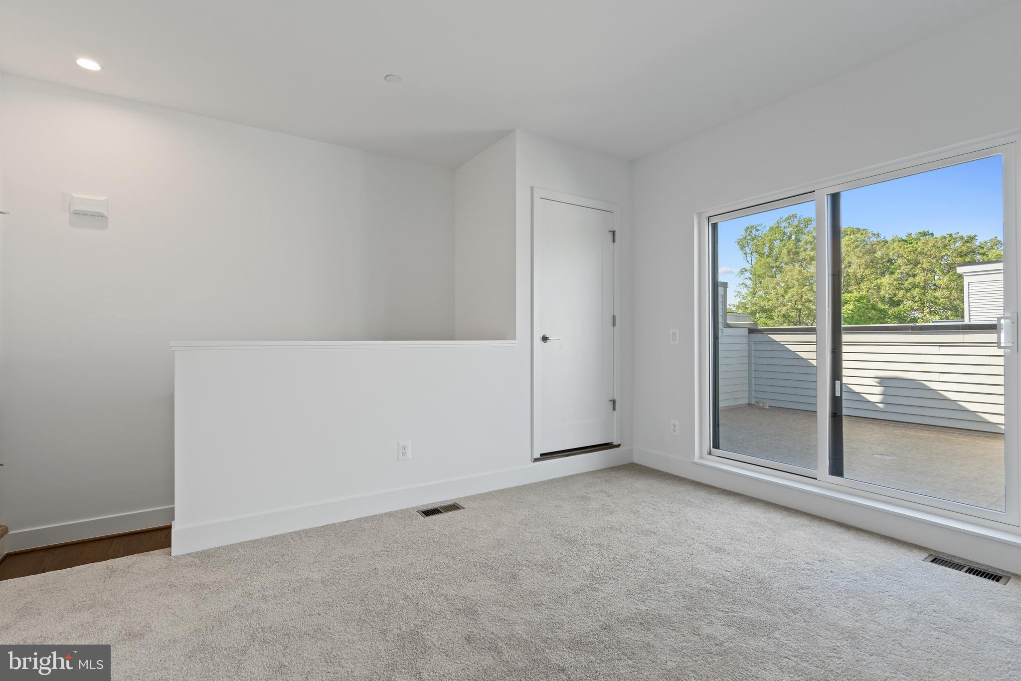 TYSONS RIDGE - Residential Lease