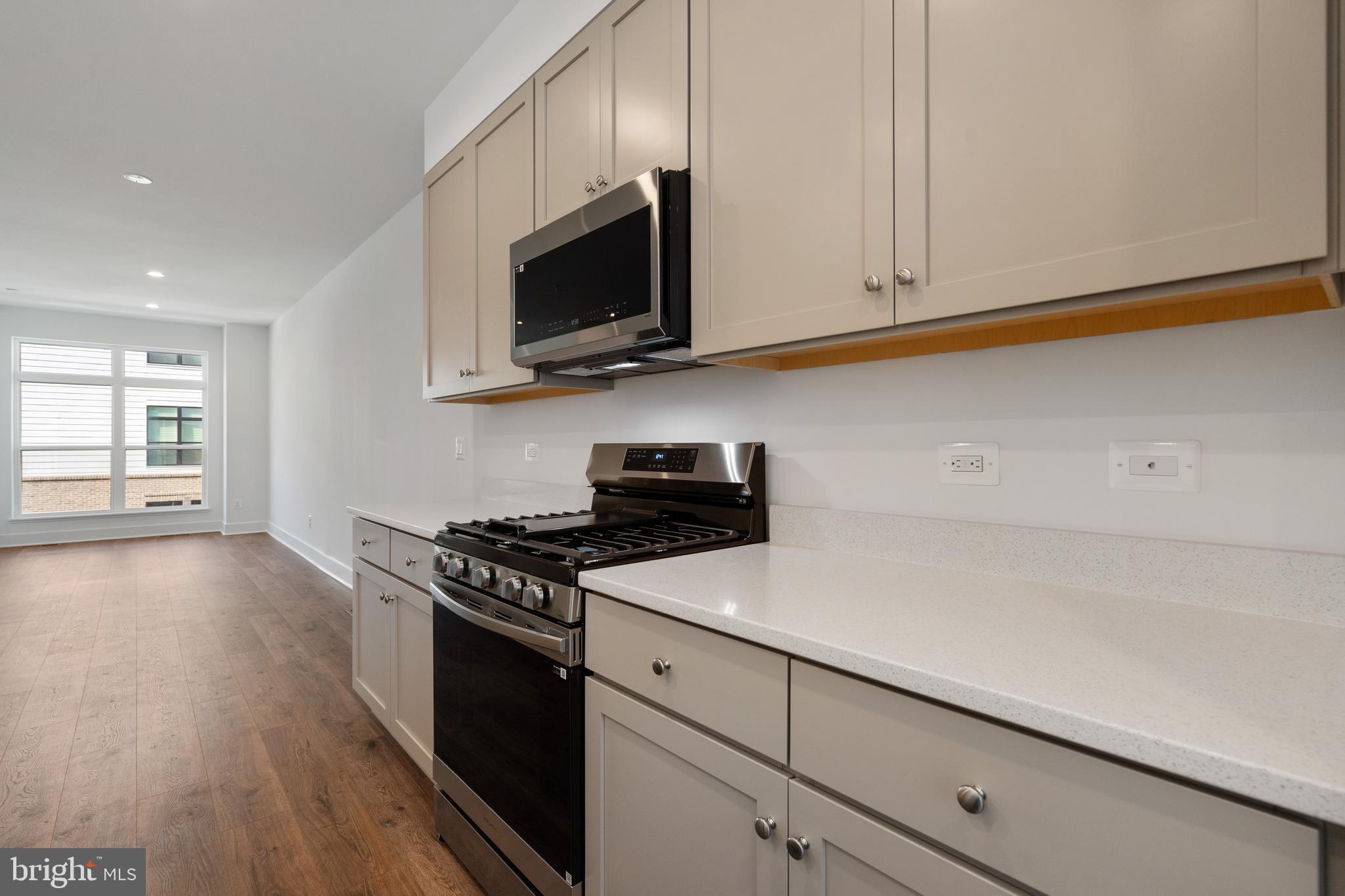 TYSONS RIDGE - Residential Lease