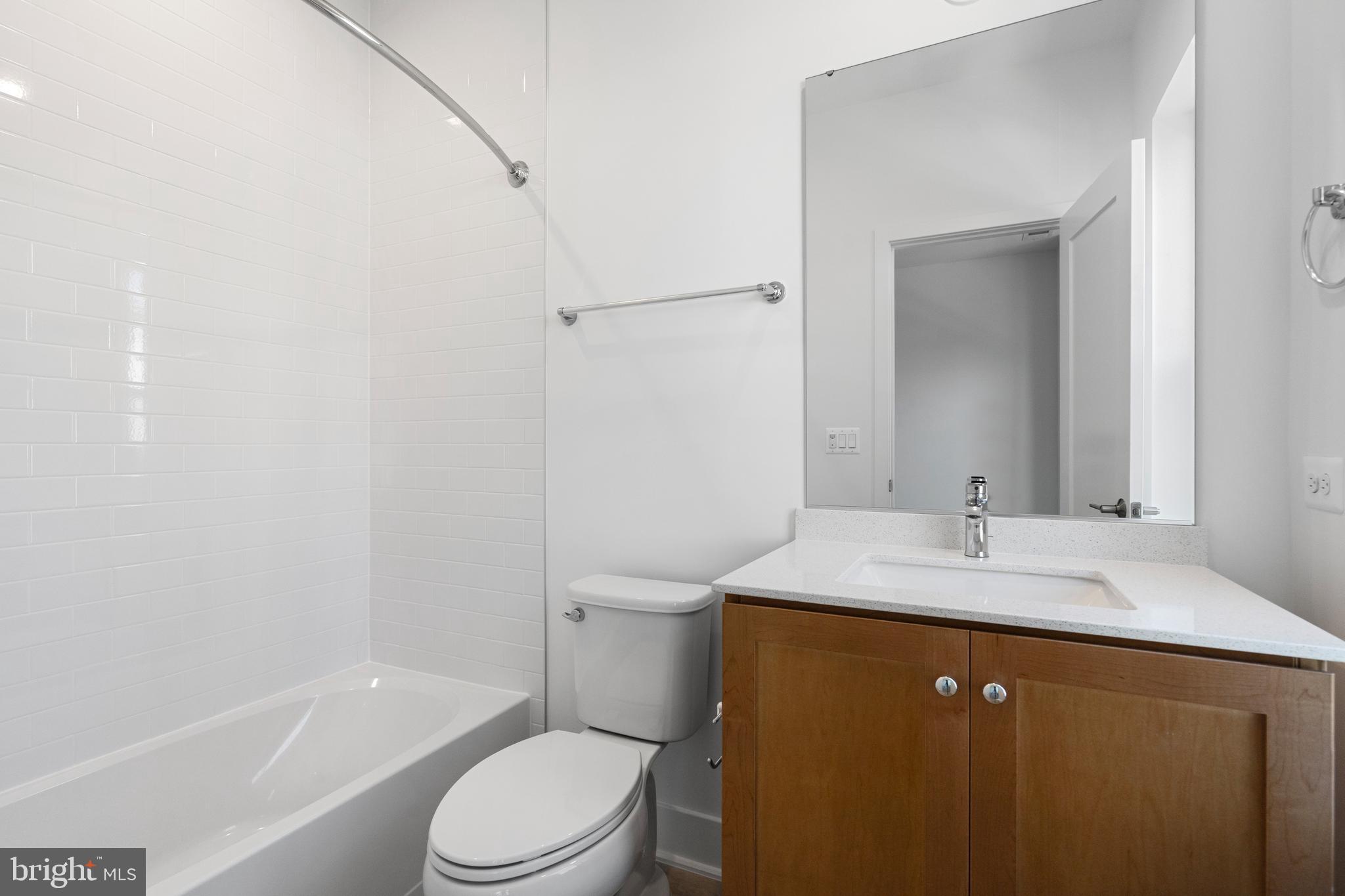 TYSONS RIDGE - Residential Lease