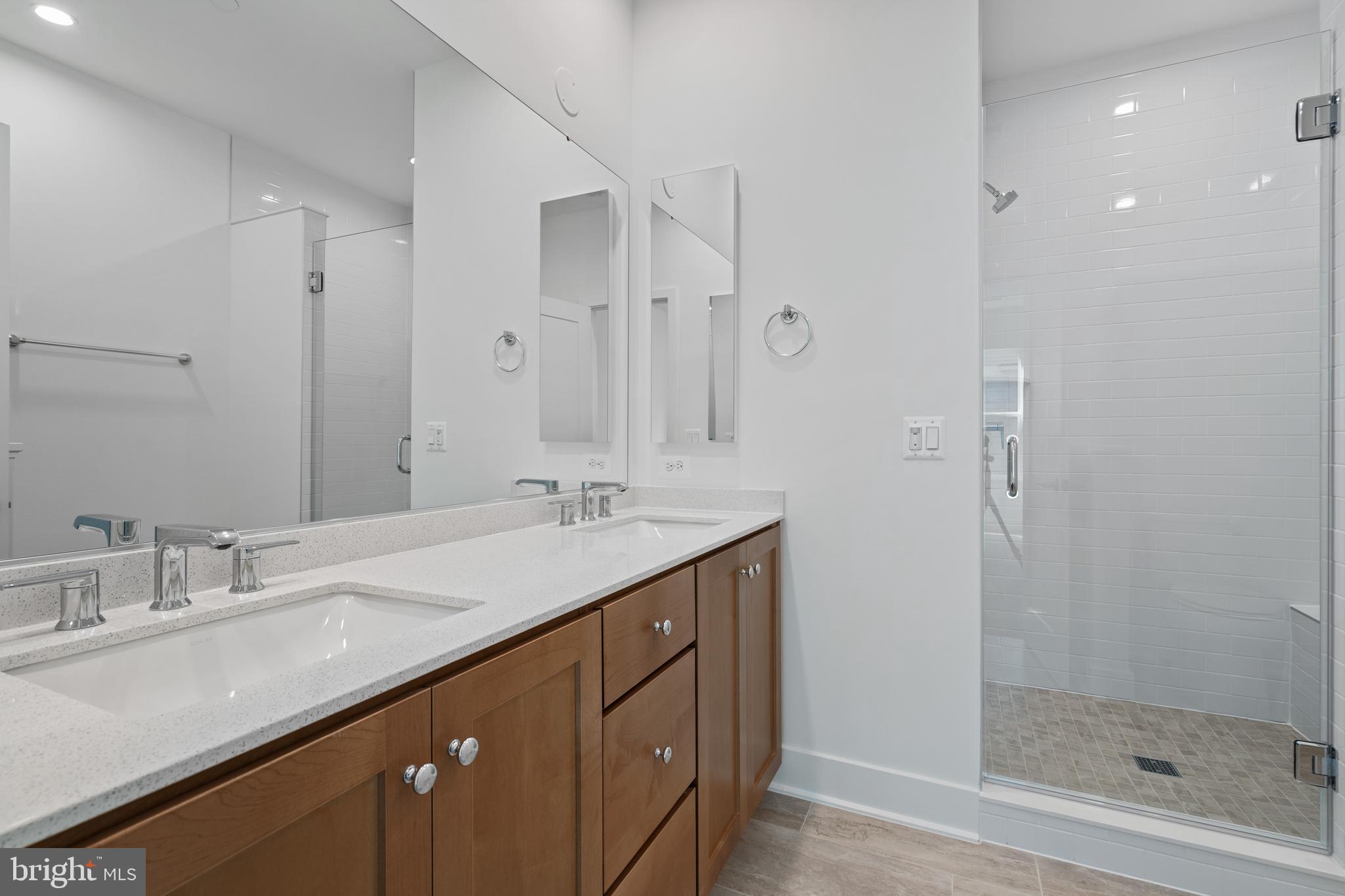 TYSONS RIDGE - Residential Lease