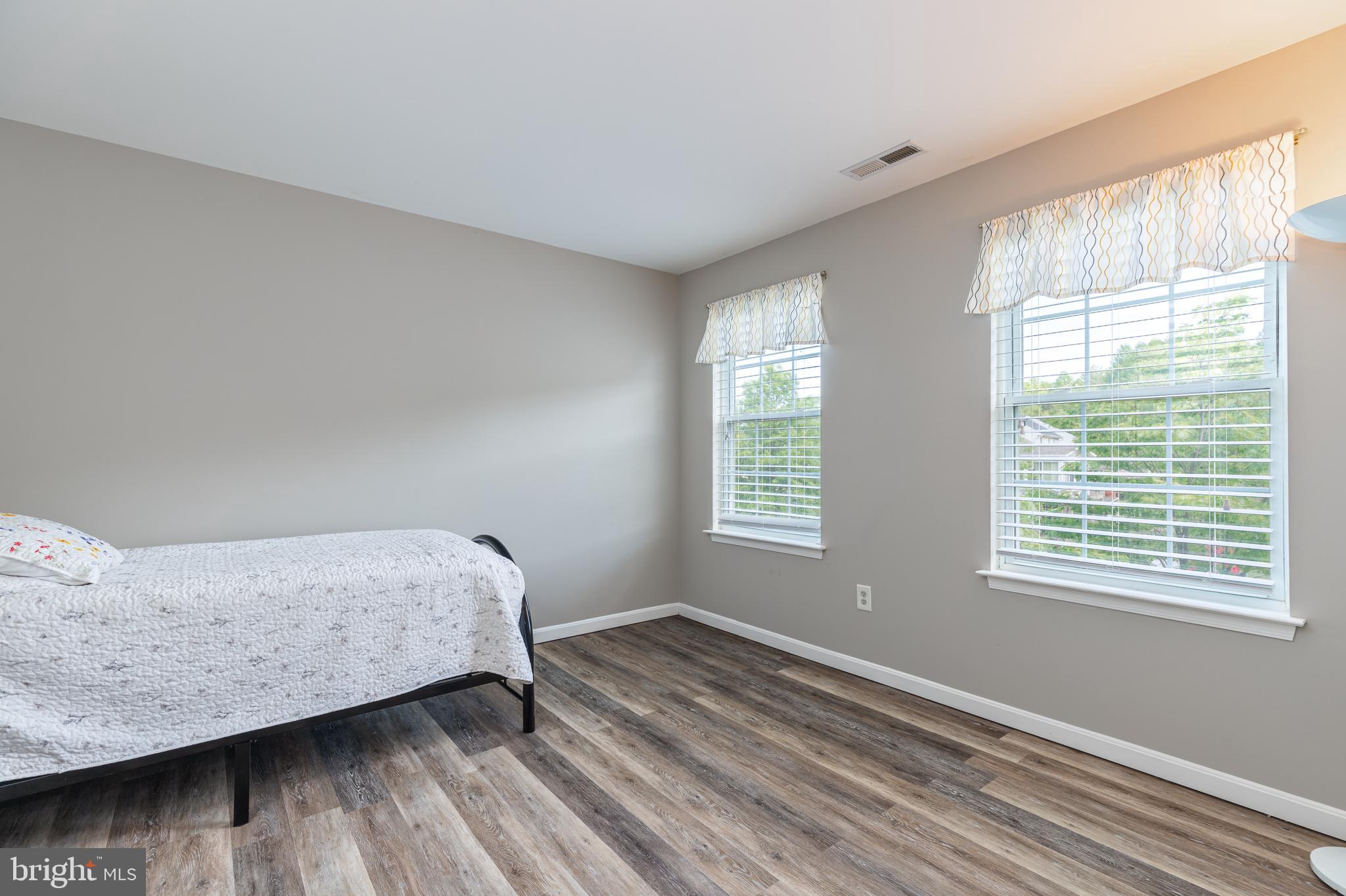 WHITE MARSH - Residential