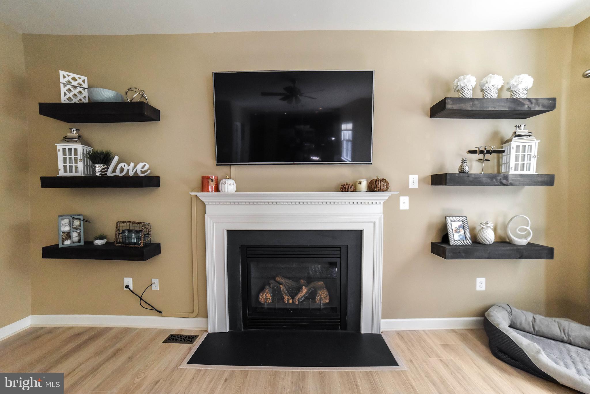 THE WOODS AT MYRTLE POINT - Residential