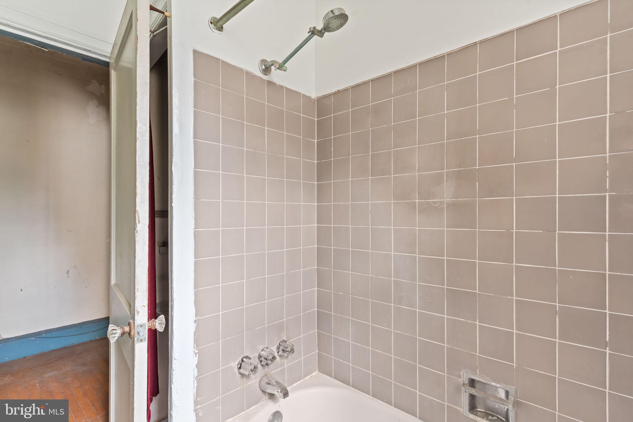 GERMANTOWN - Residential