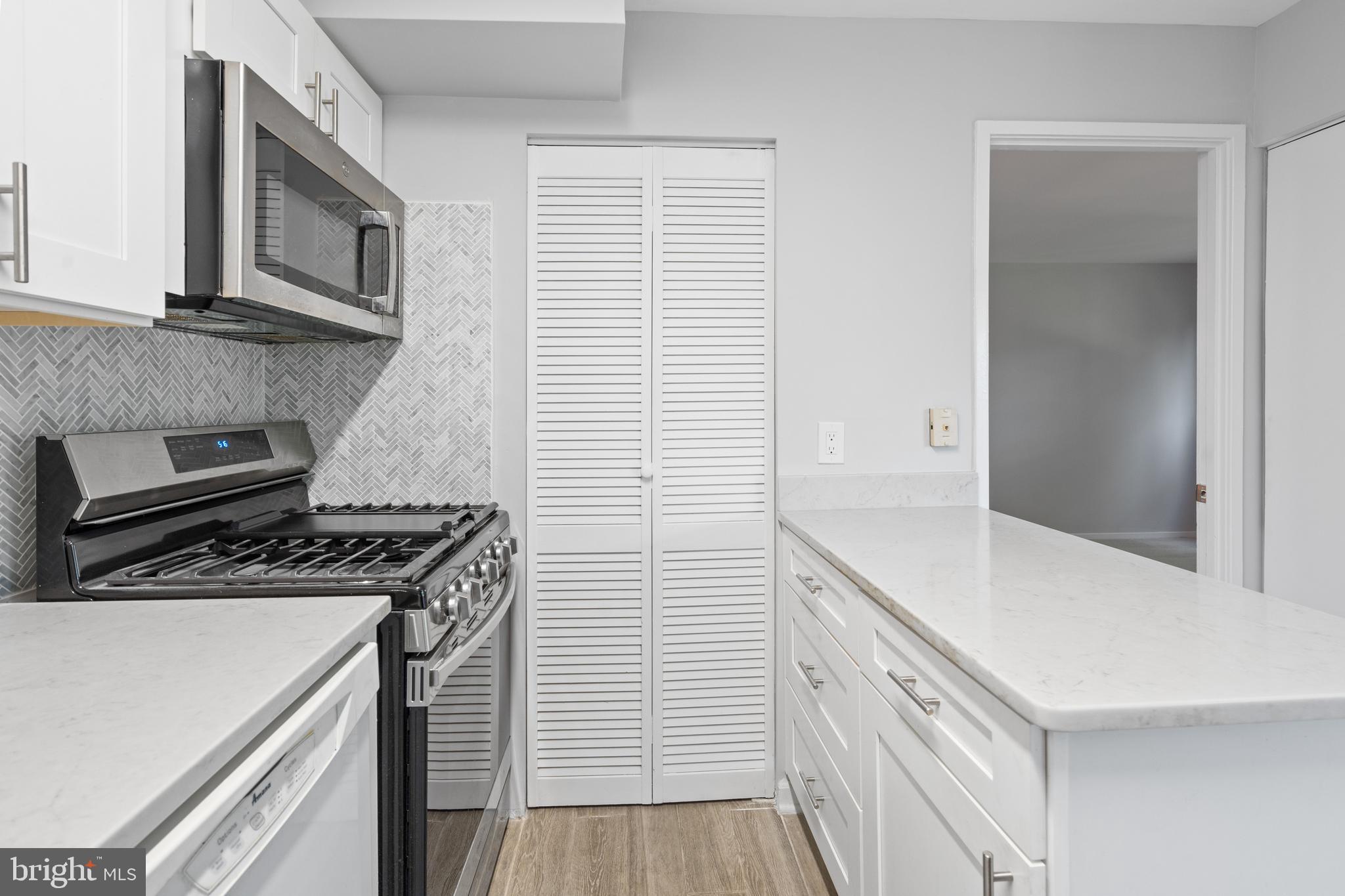 TIMBERLANE VILLAGE GARDEN CONDOMINIUMS - Residential