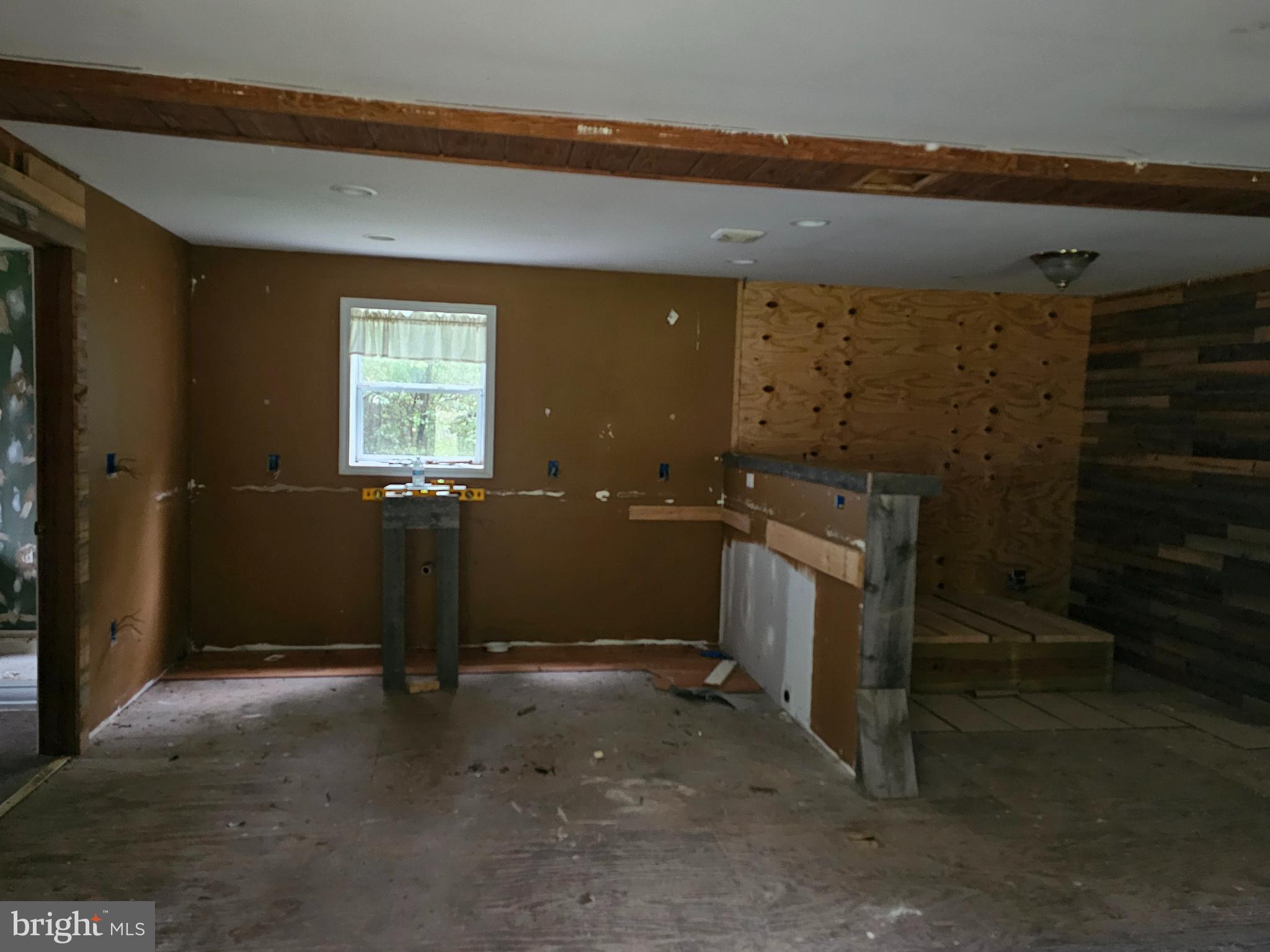 SLEEPY CREEK - Residential