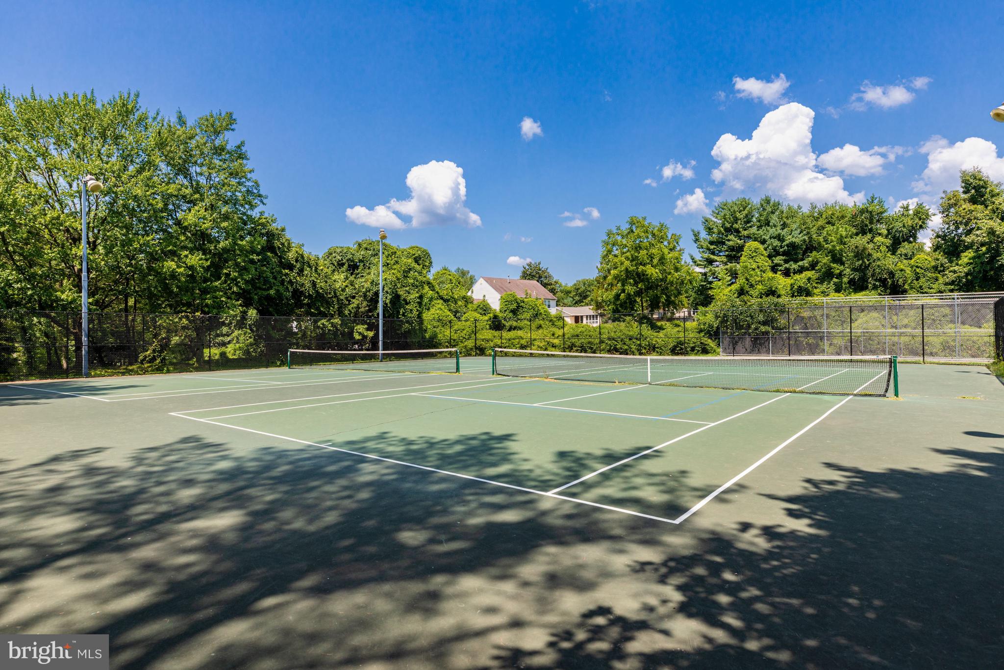 LINWAY PARK OF MCLEAN - Residential