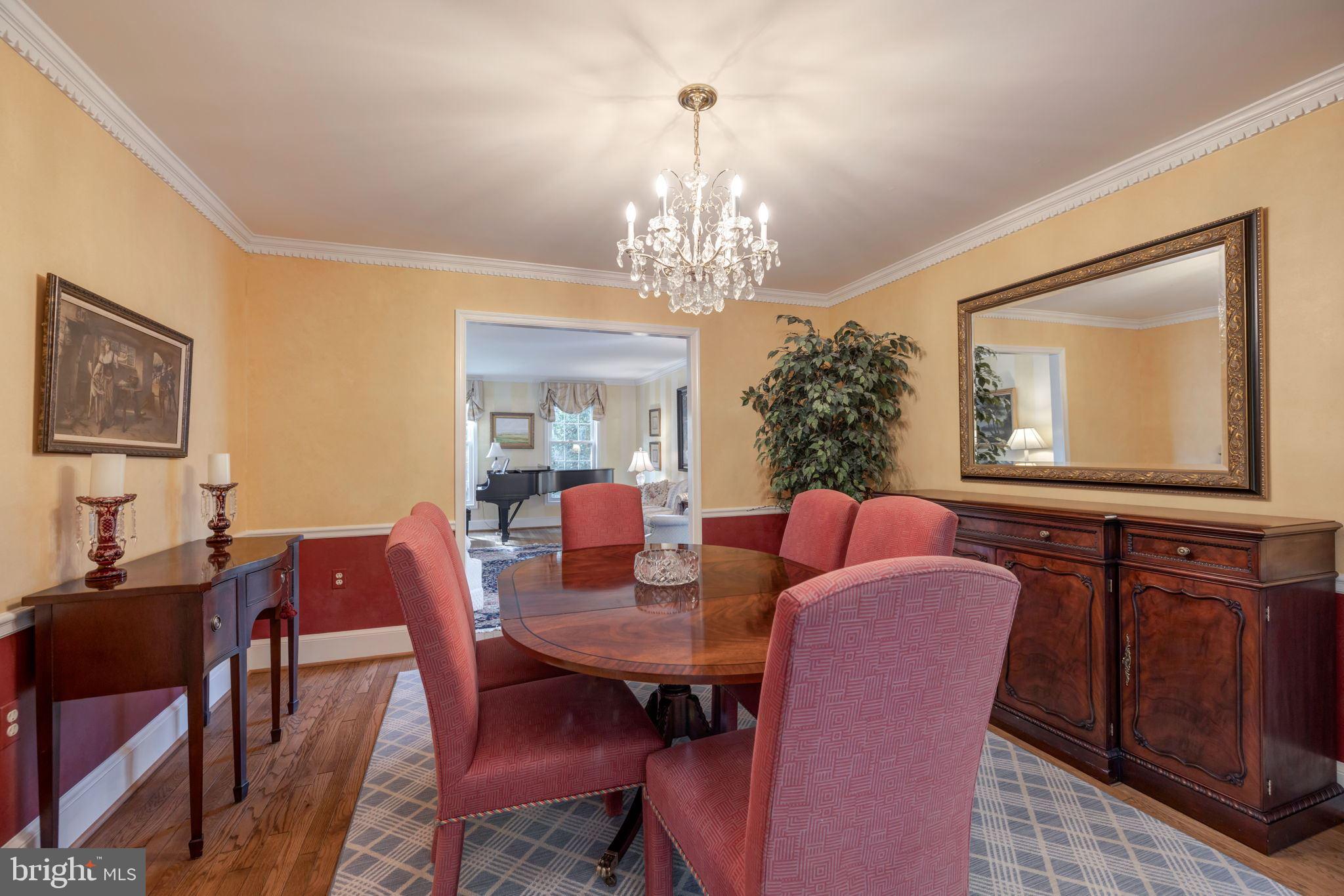 LINWAY PARK OF MCLEAN - Residential