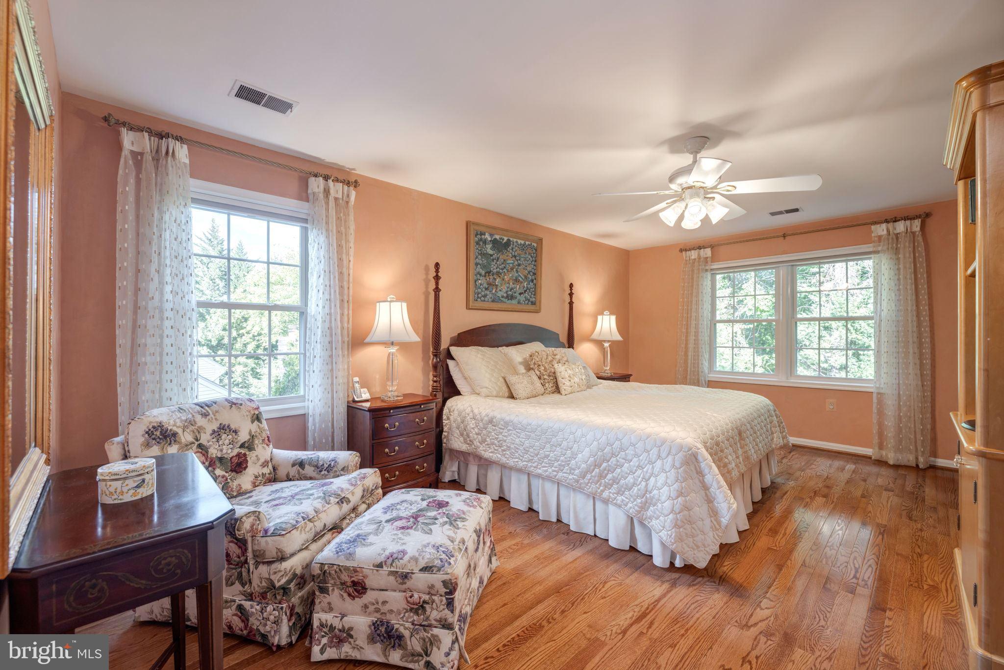 LINWAY PARK OF MCLEAN - Residential