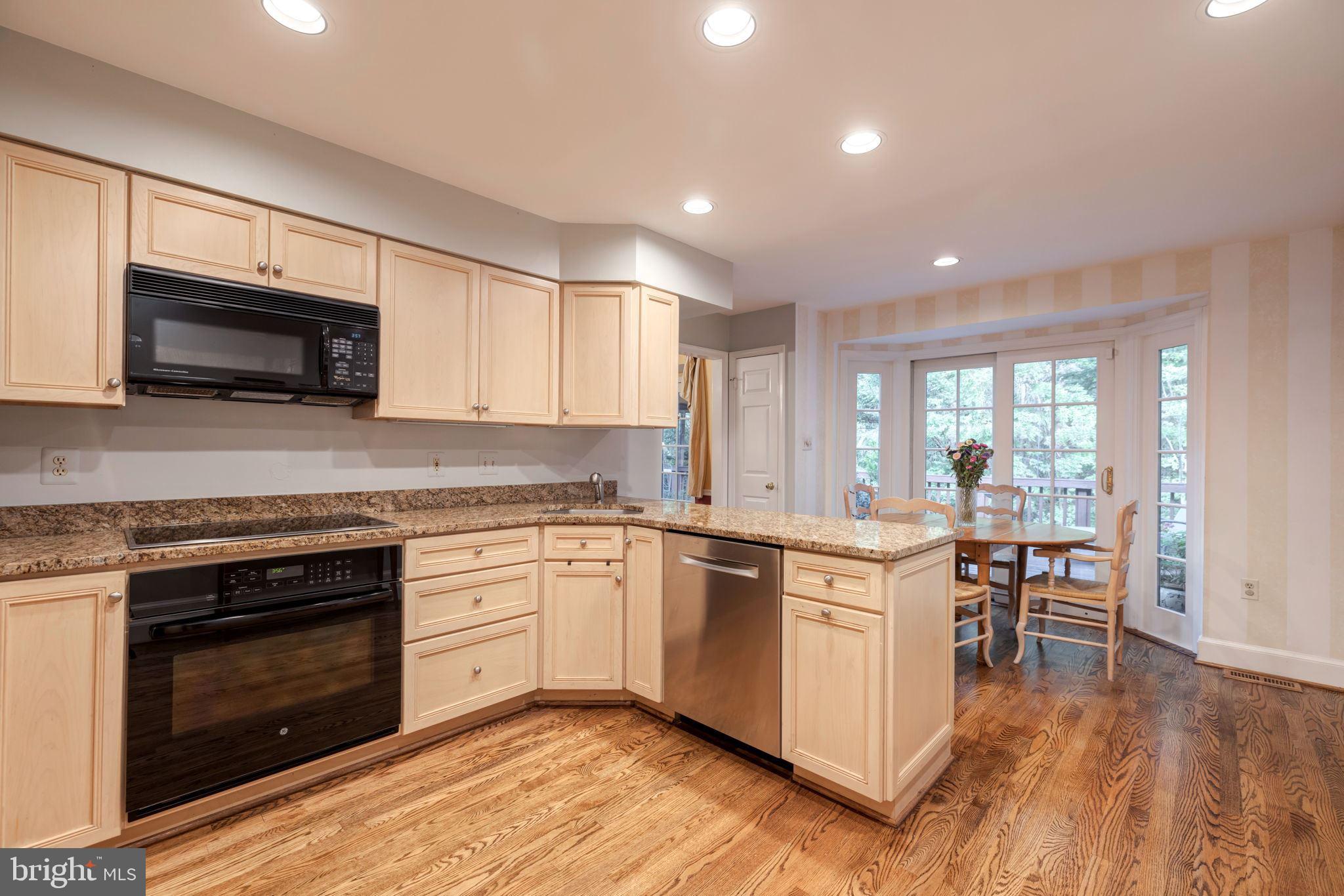 LINWAY PARK OF MCLEAN - Residential