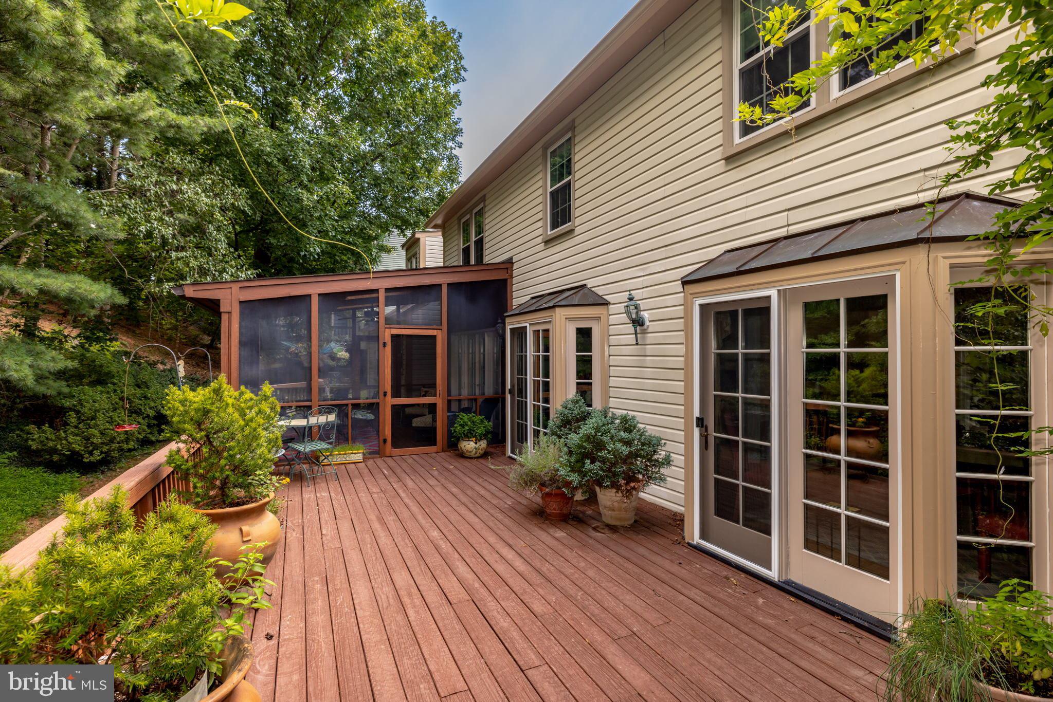 LINWAY PARK OF MCLEAN - Residential