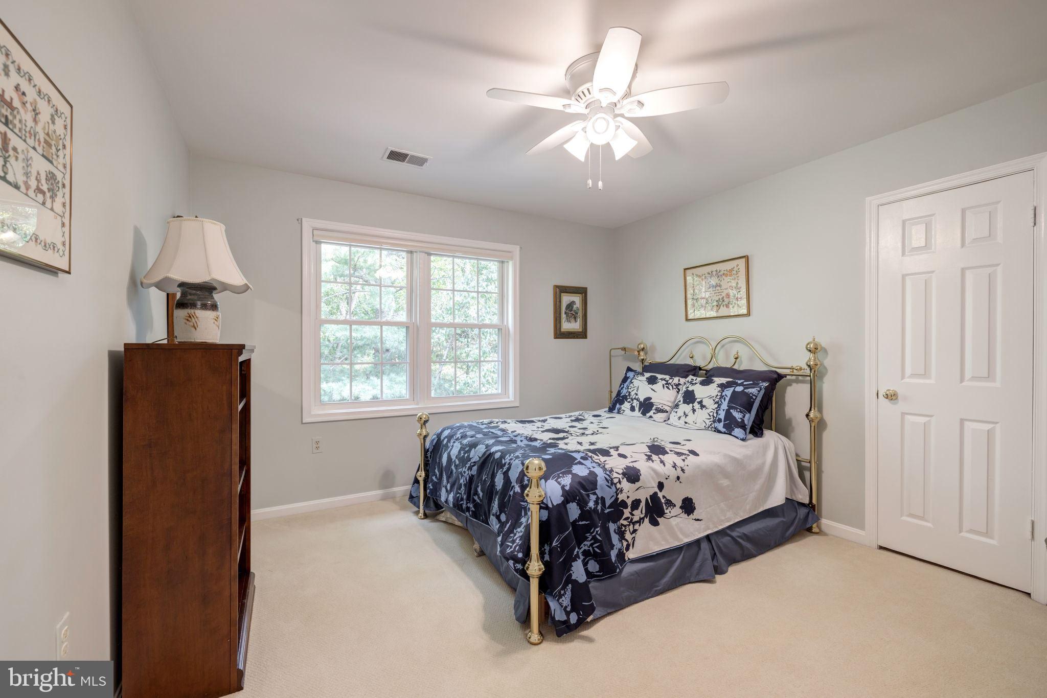 LINWAY PARK OF MCLEAN - Residential