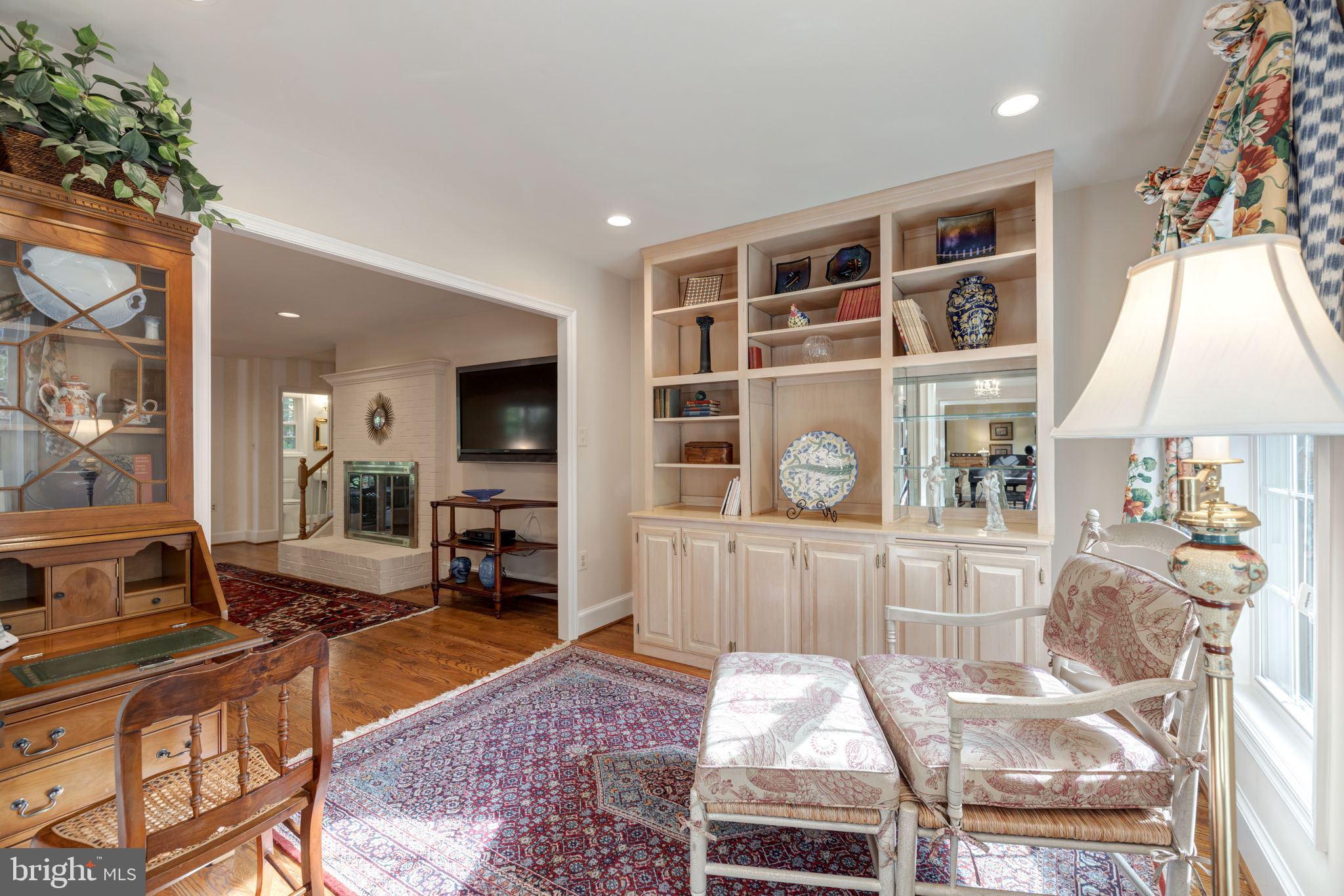 LINWAY PARK OF MCLEAN - Residential