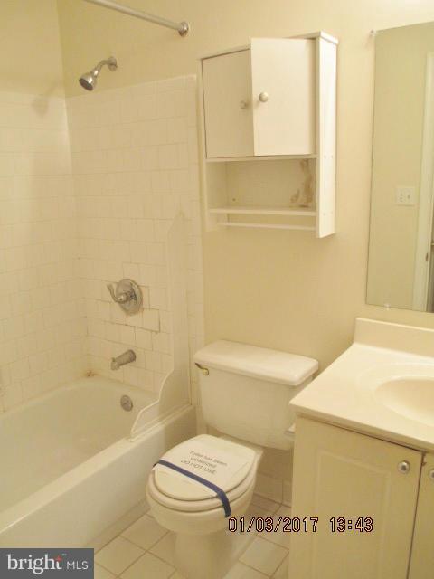 CONSTANT FRIENDSHIP - Residential