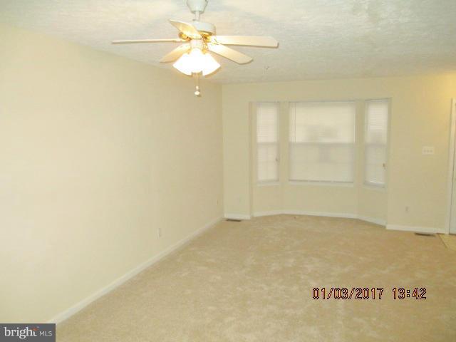 CONSTANT FRIENDSHIP - Residential