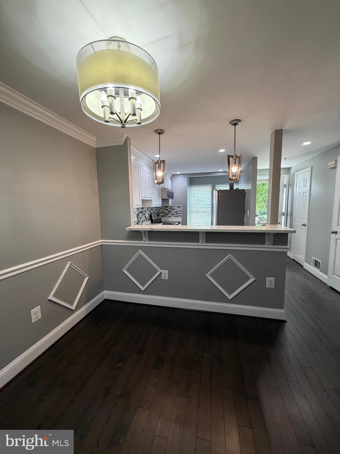 3423 LINDENWOOD DRIVE