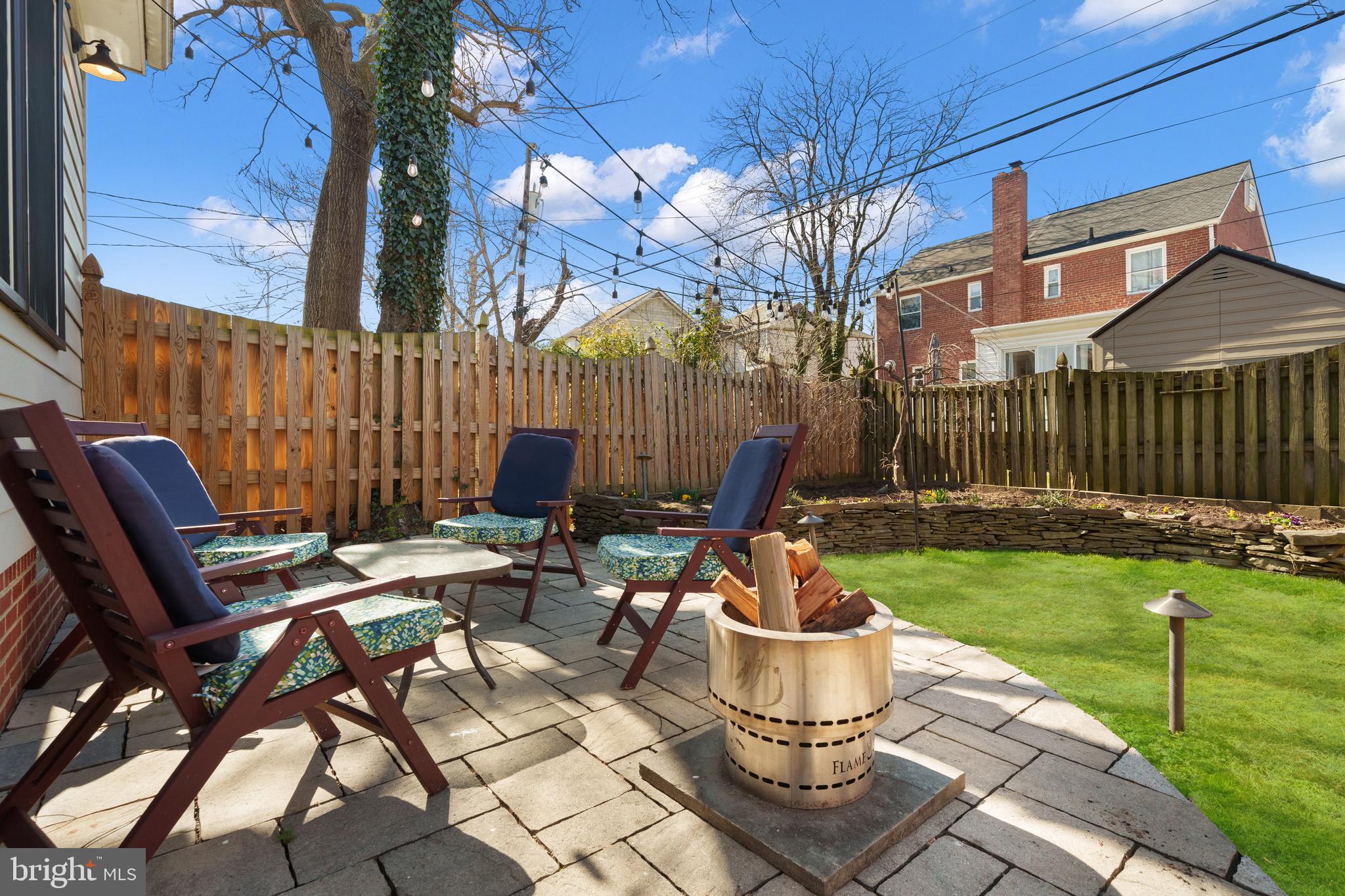 LONG BRANCH - Residential