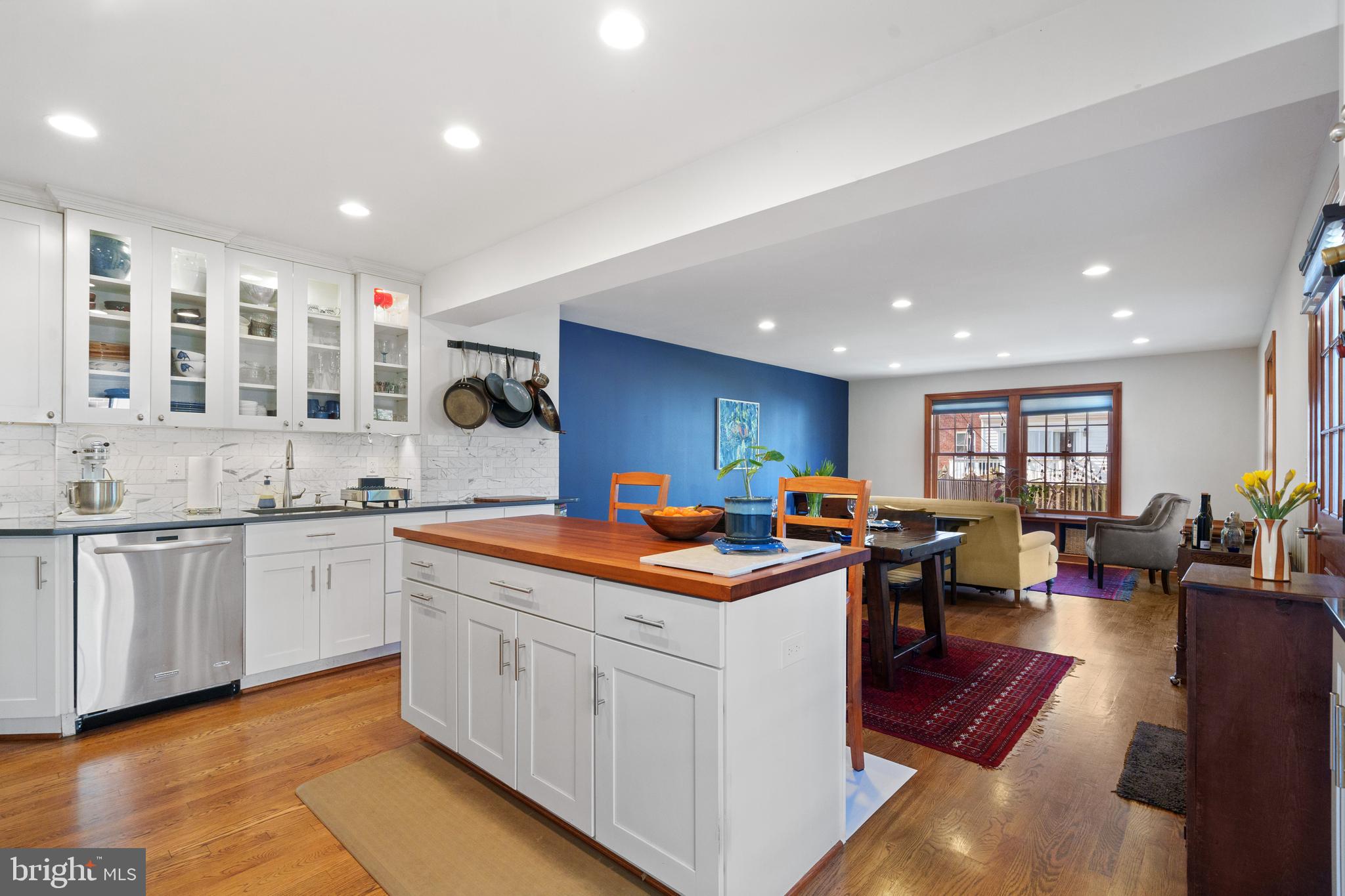 LONG BRANCH - Residential