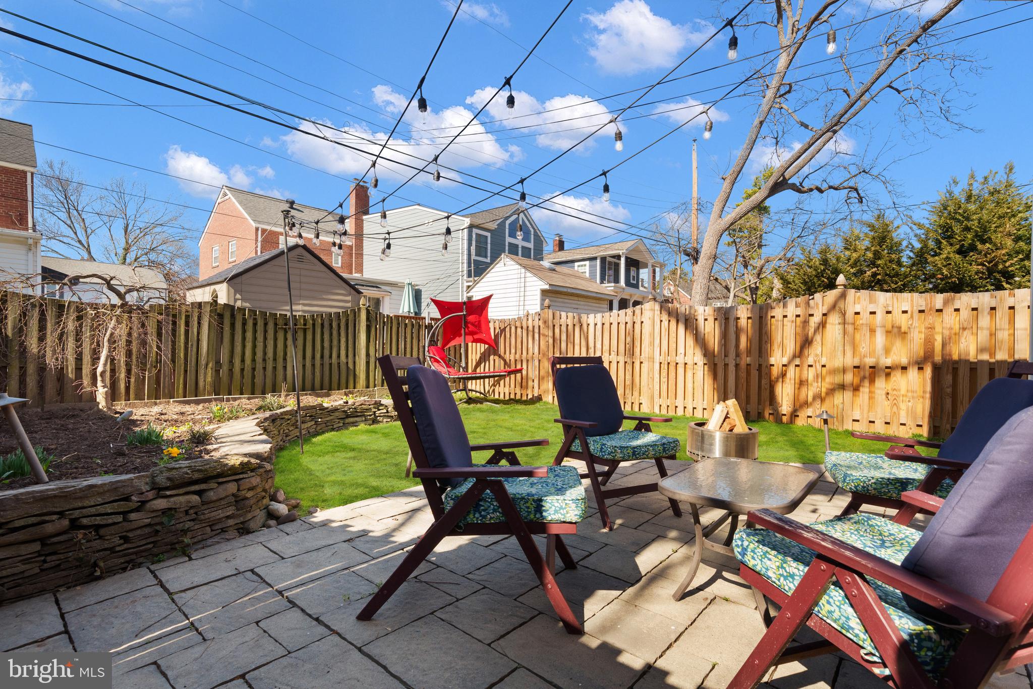 LONG BRANCH - Residential