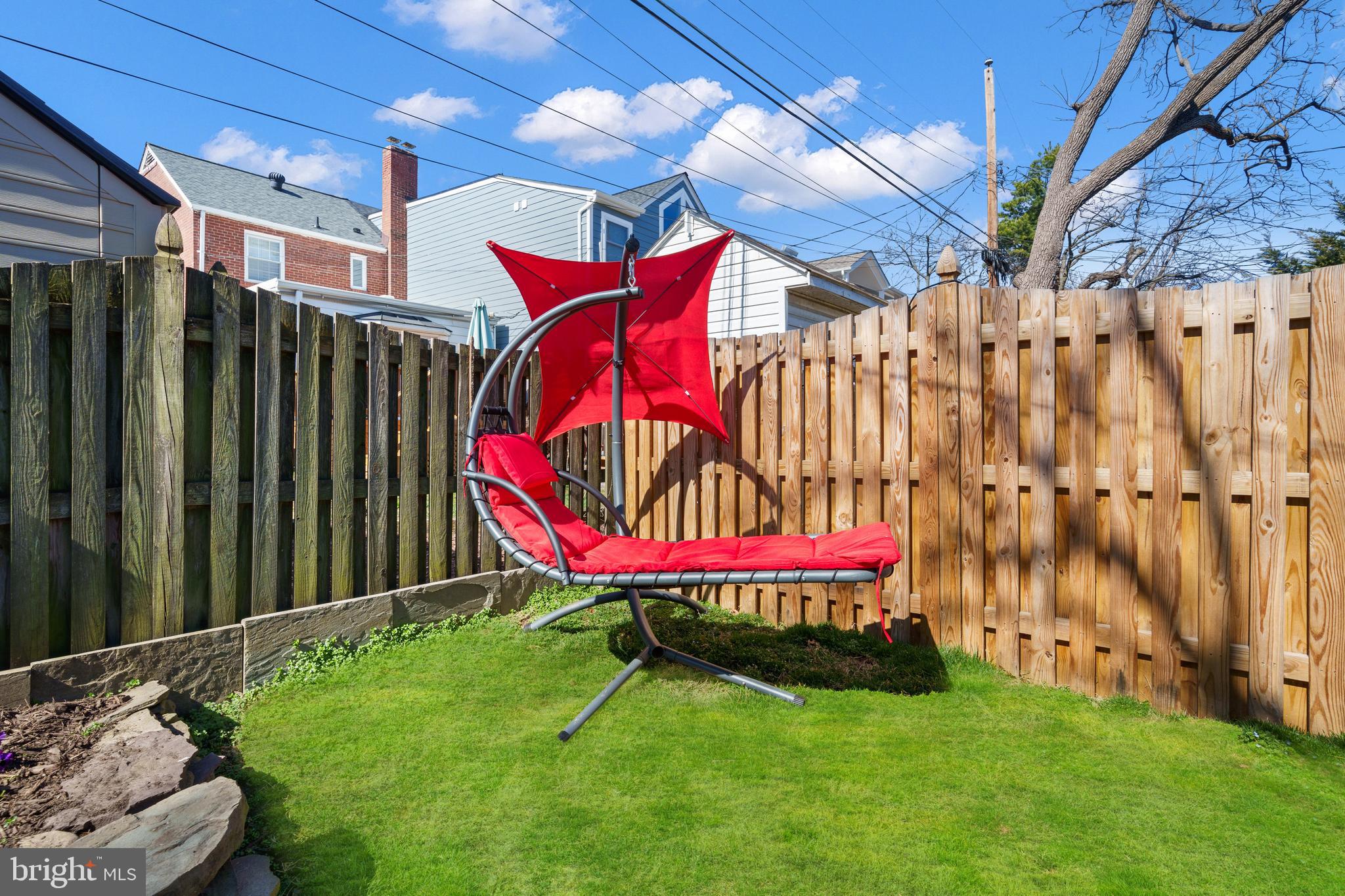 LONG BRANCH - Residential