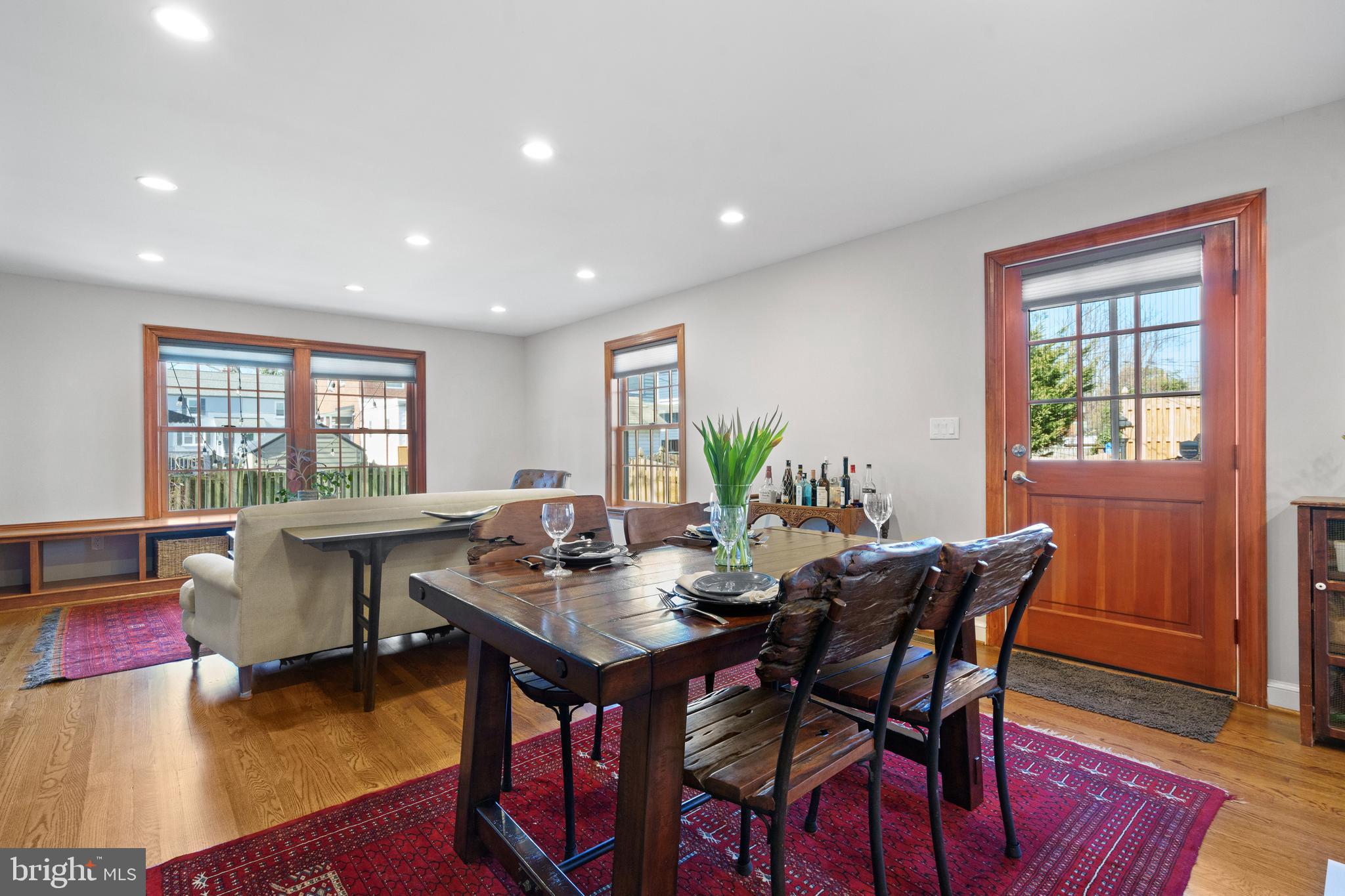 LONG BRANCH - Residential