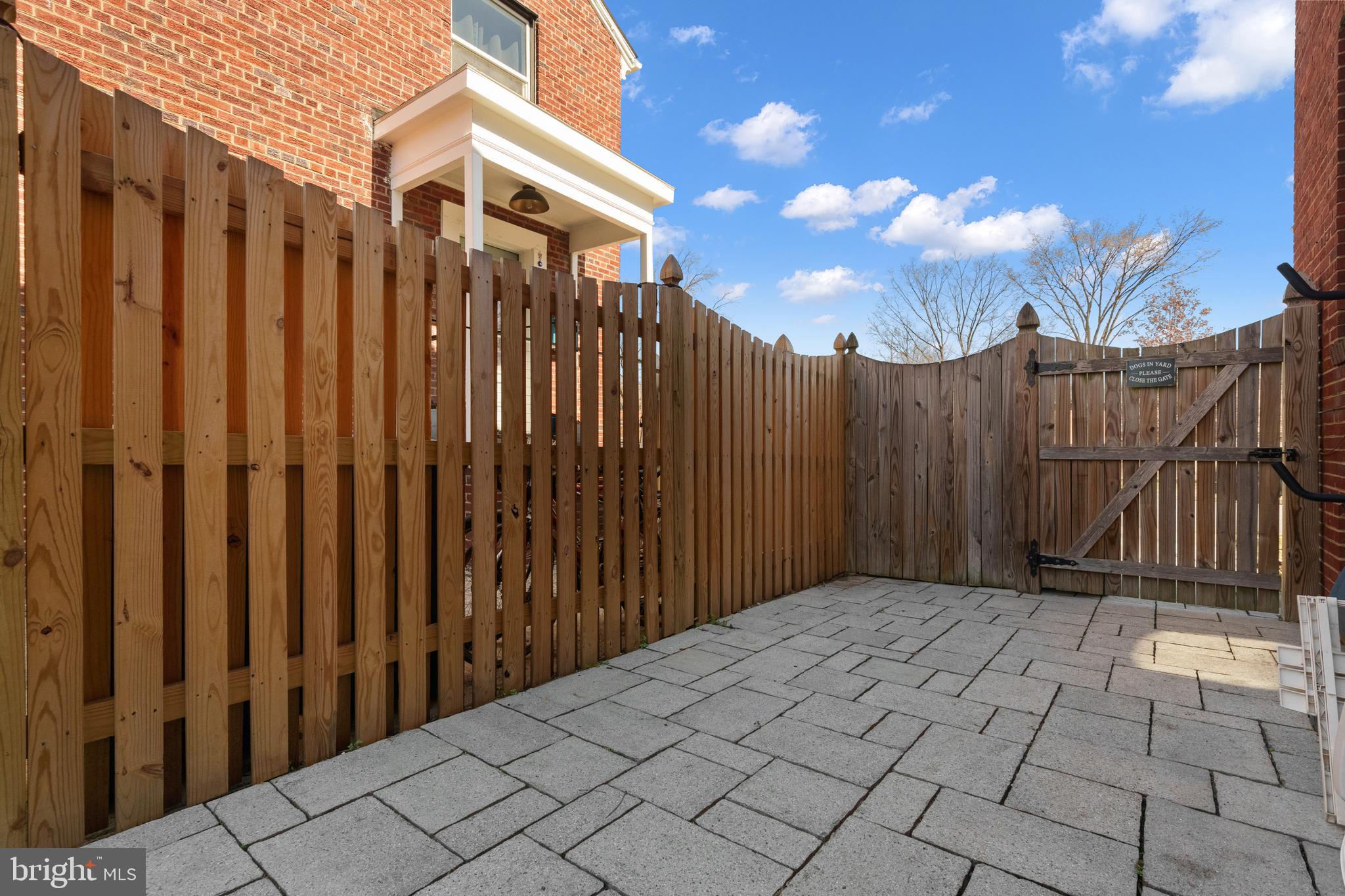 LONG BRANCH - Residential