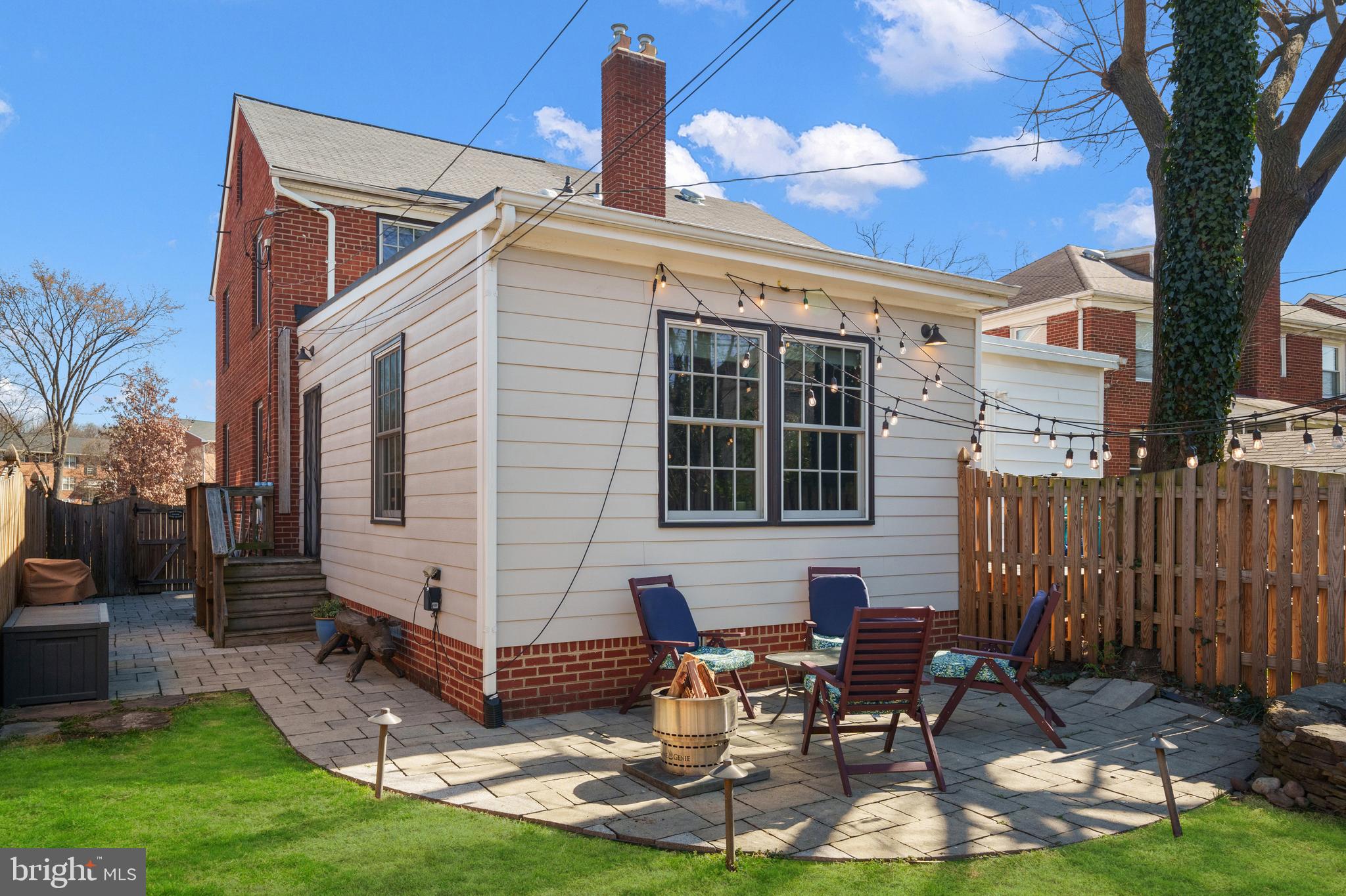 LONG BRANCH - Residential