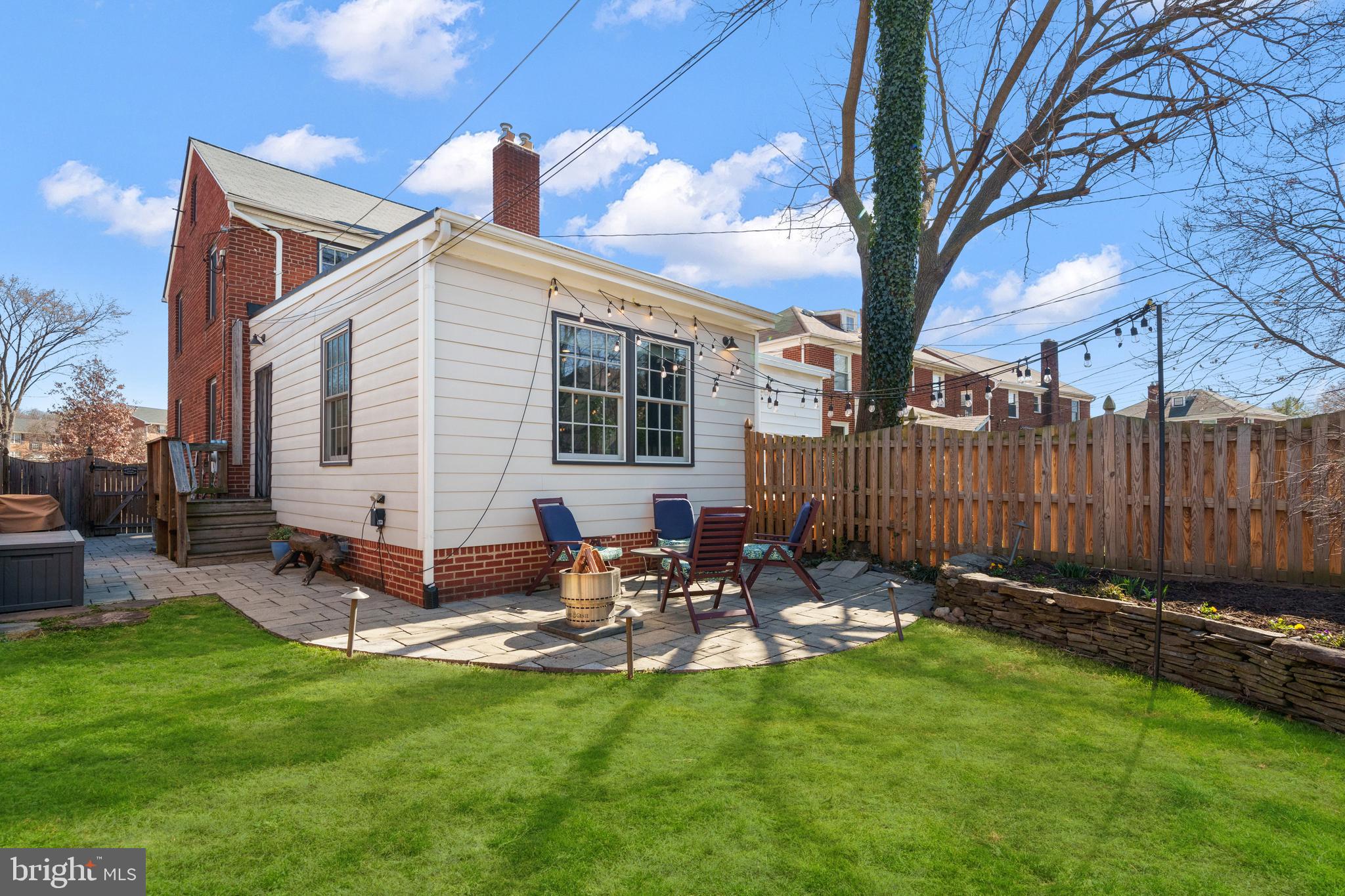 LONG BRANCH - Residential