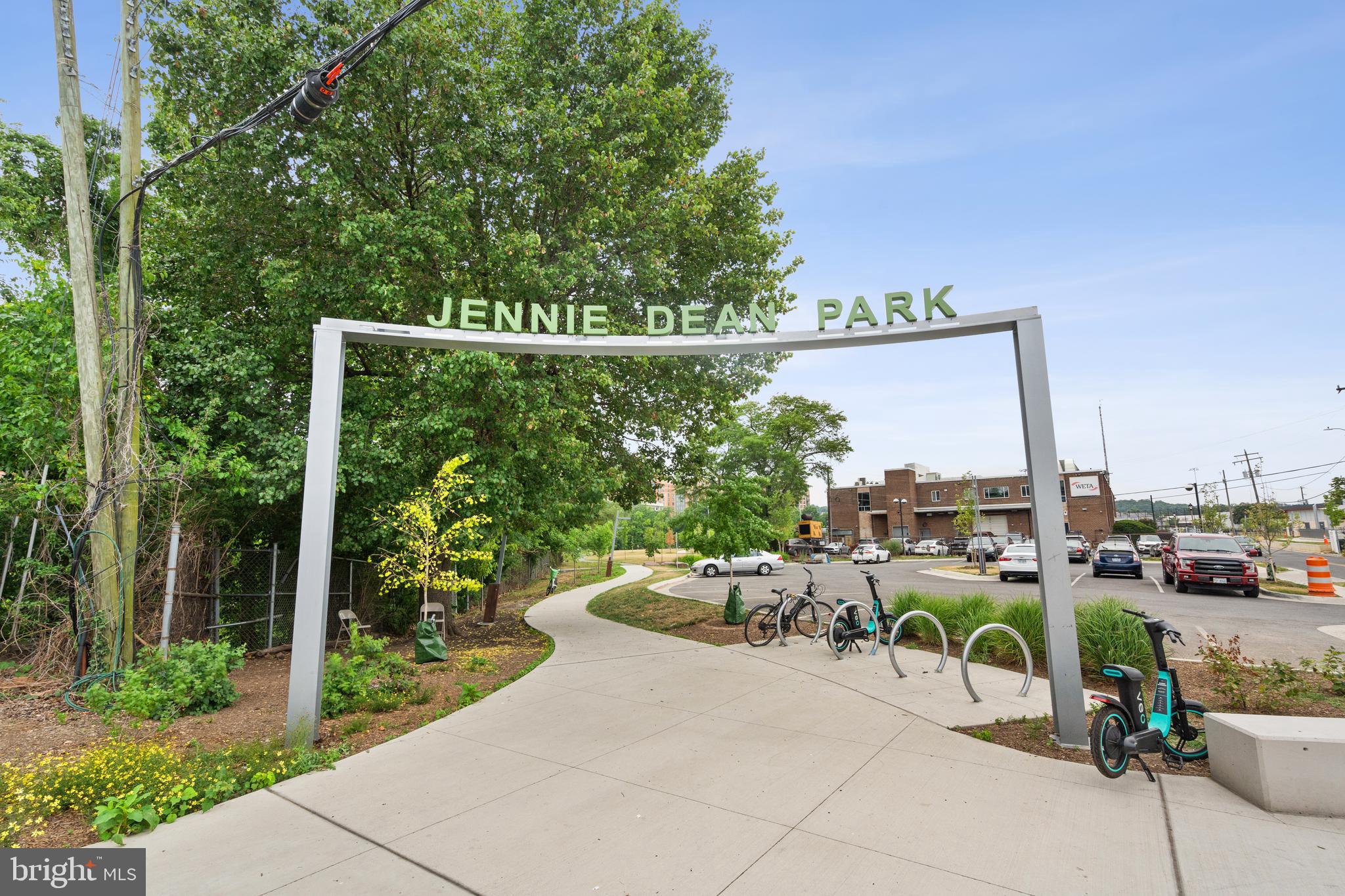 LONG BRANCH - Residential