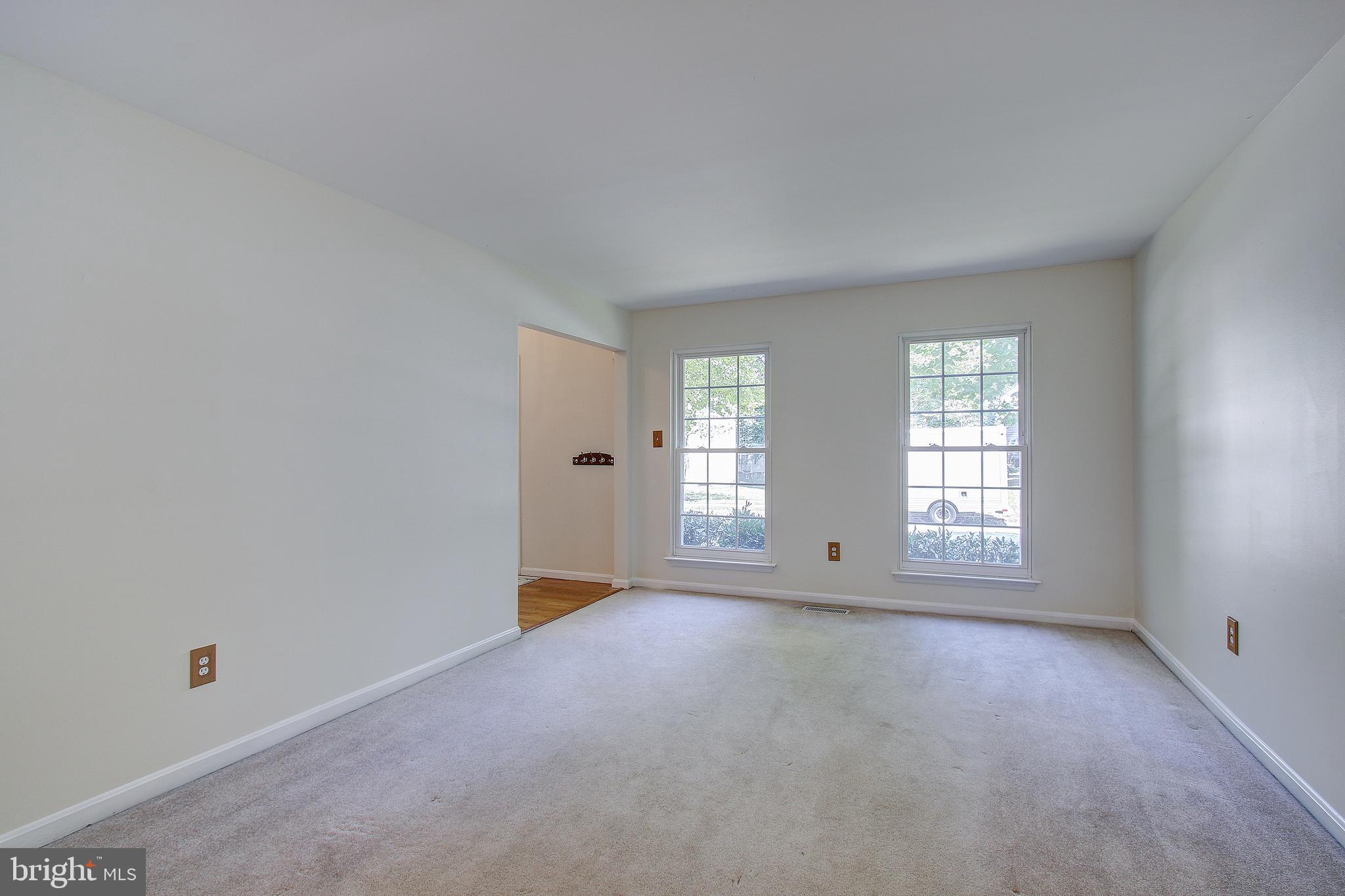 RUSSETT - Residential