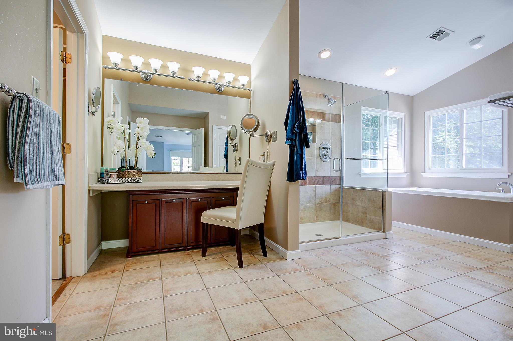 RUSSETT - Residential