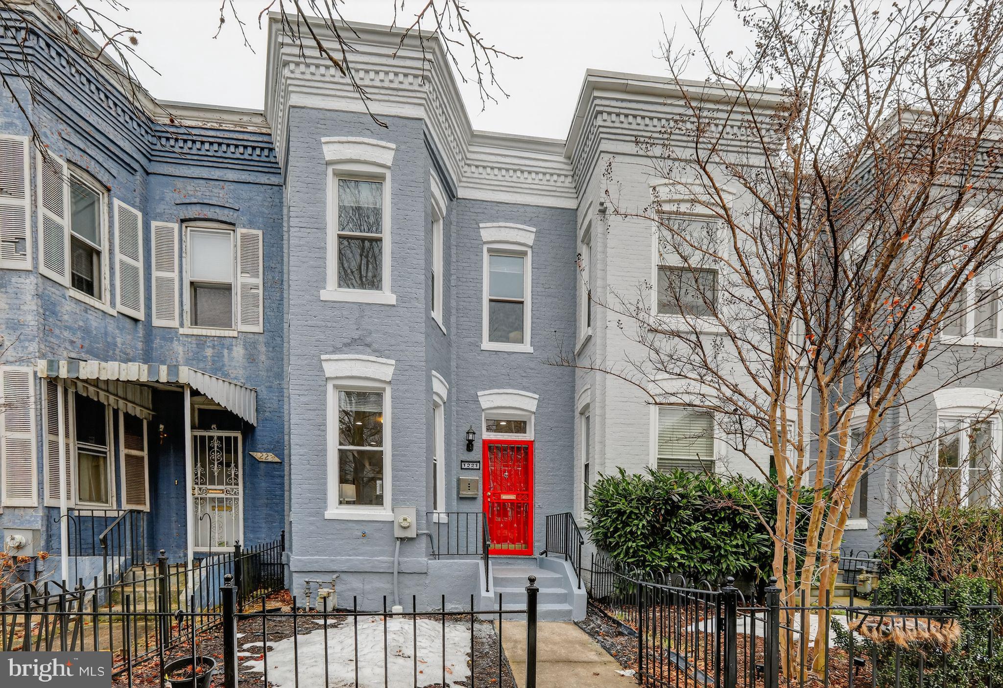 1221 I STREET NE