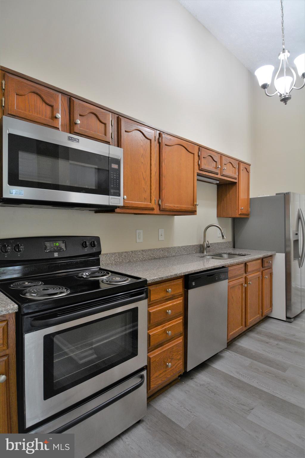 WOODBRIDGE CENTER - Residential Lease