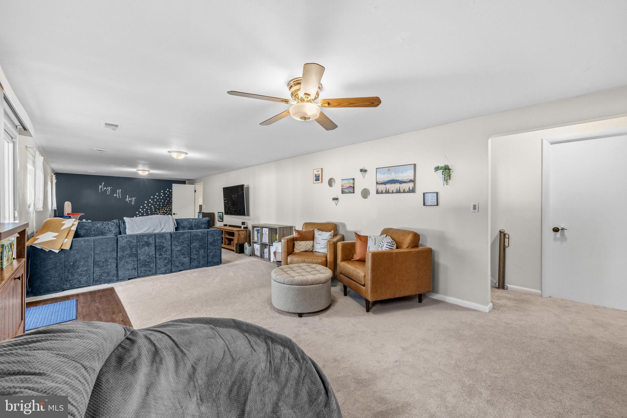 HALPINE VILLAGE - Residential