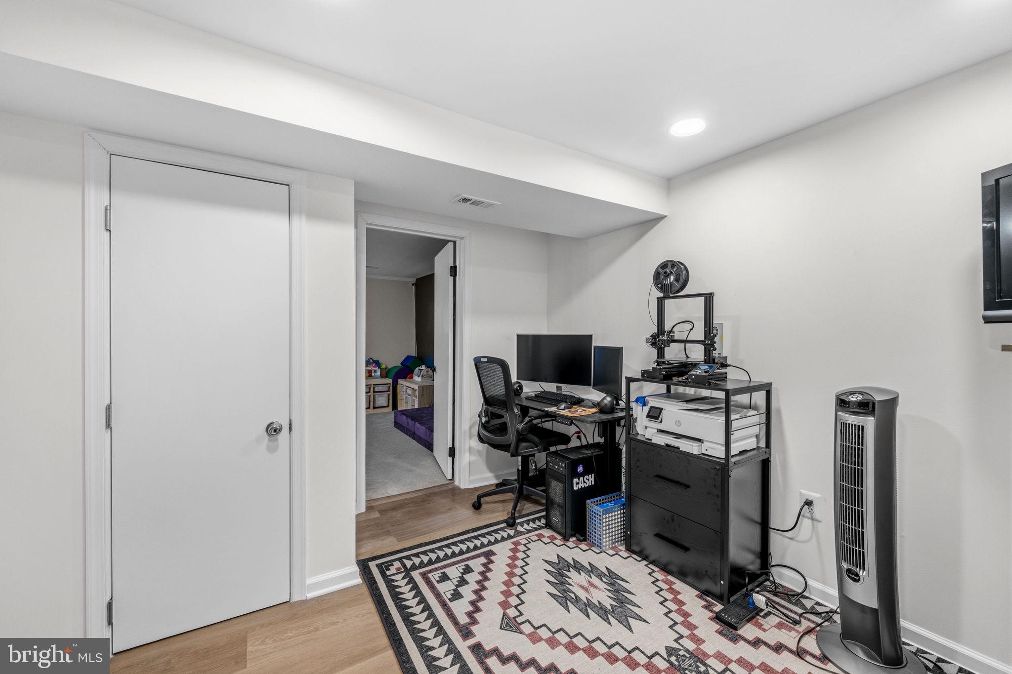 HALPINE VILLAGE - Residential