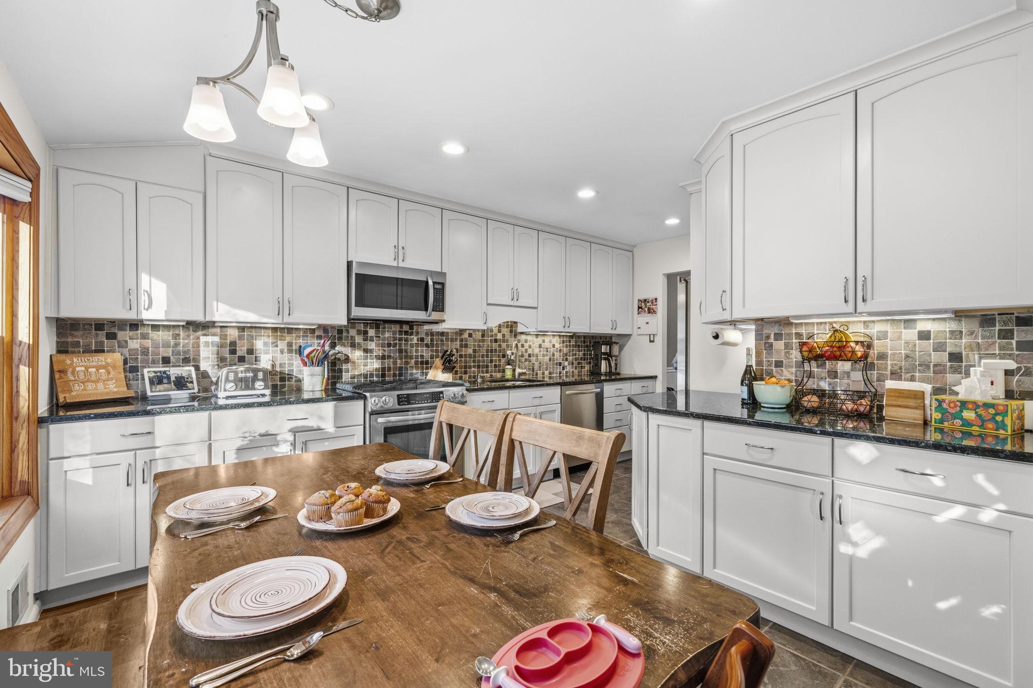 HALPINE VILLAGE - Residential