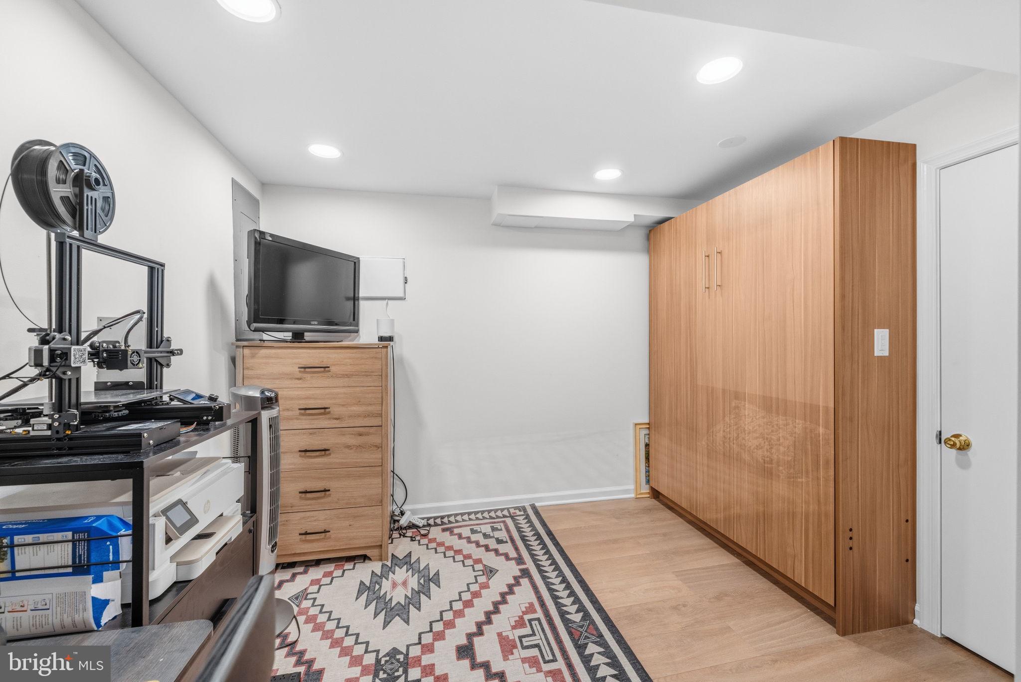 HALPINE VILLAGE - Residential