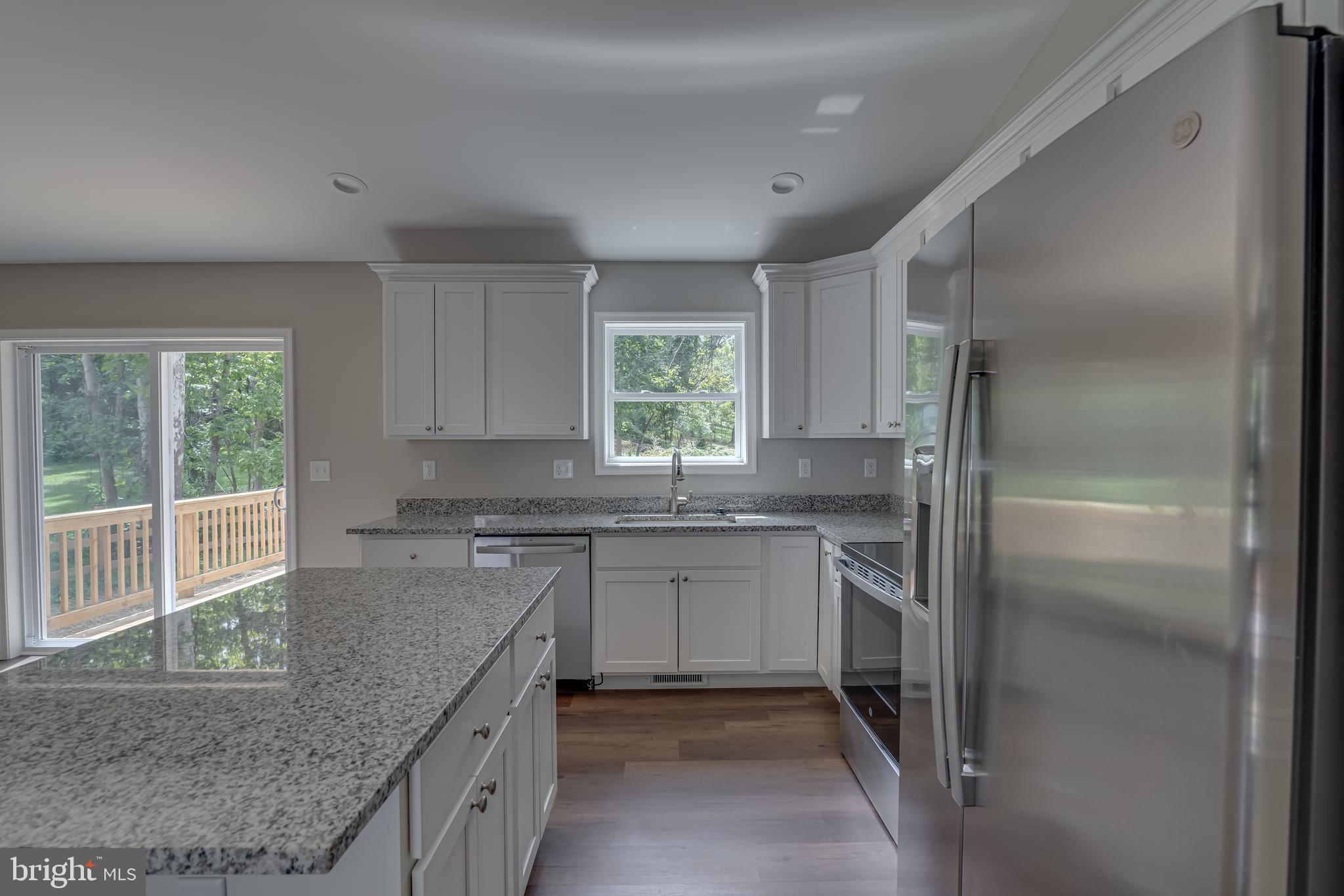 KEYES FERRY ACRES - Residential