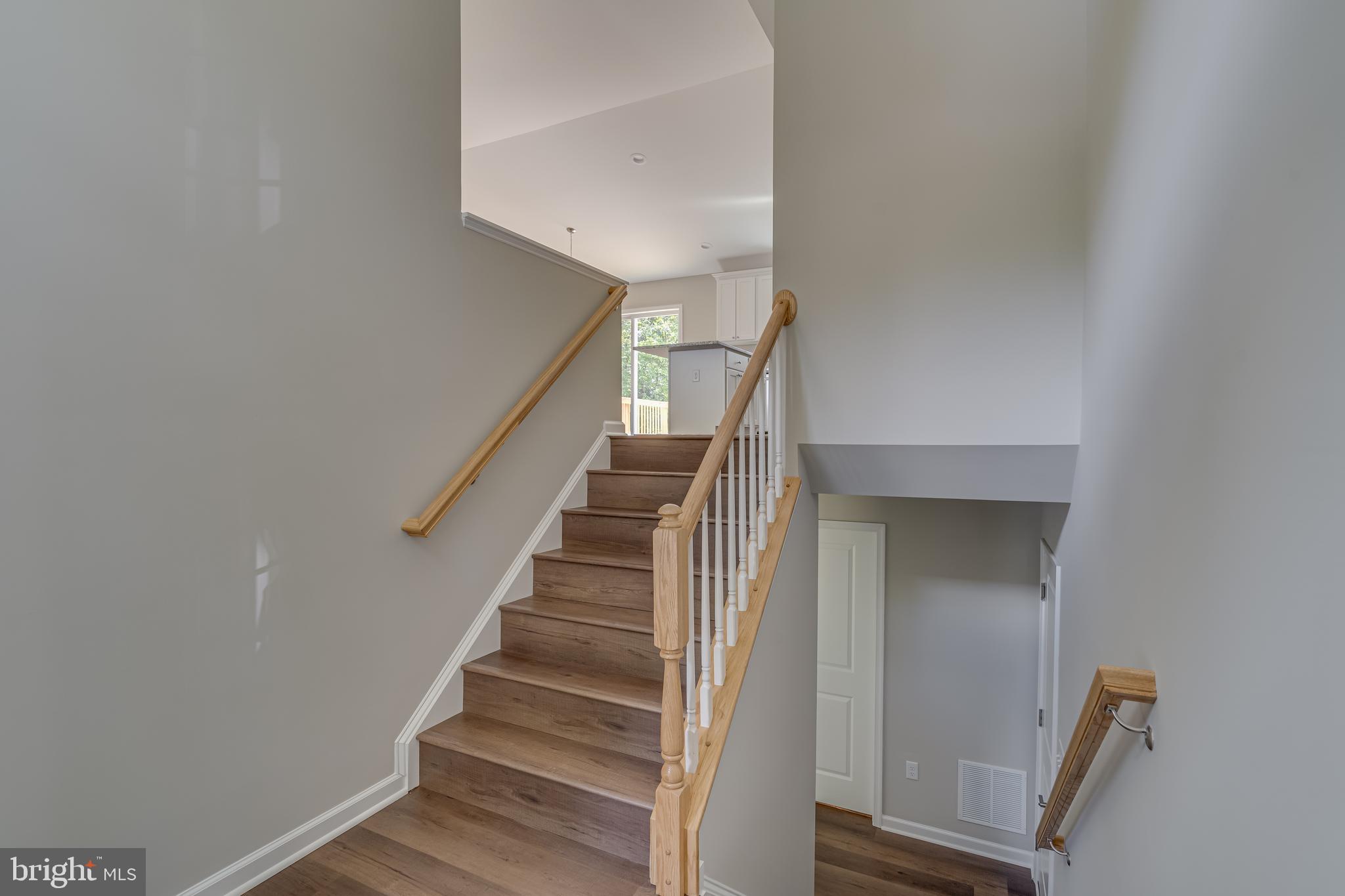 KEYES FERRY ACRES - Residential