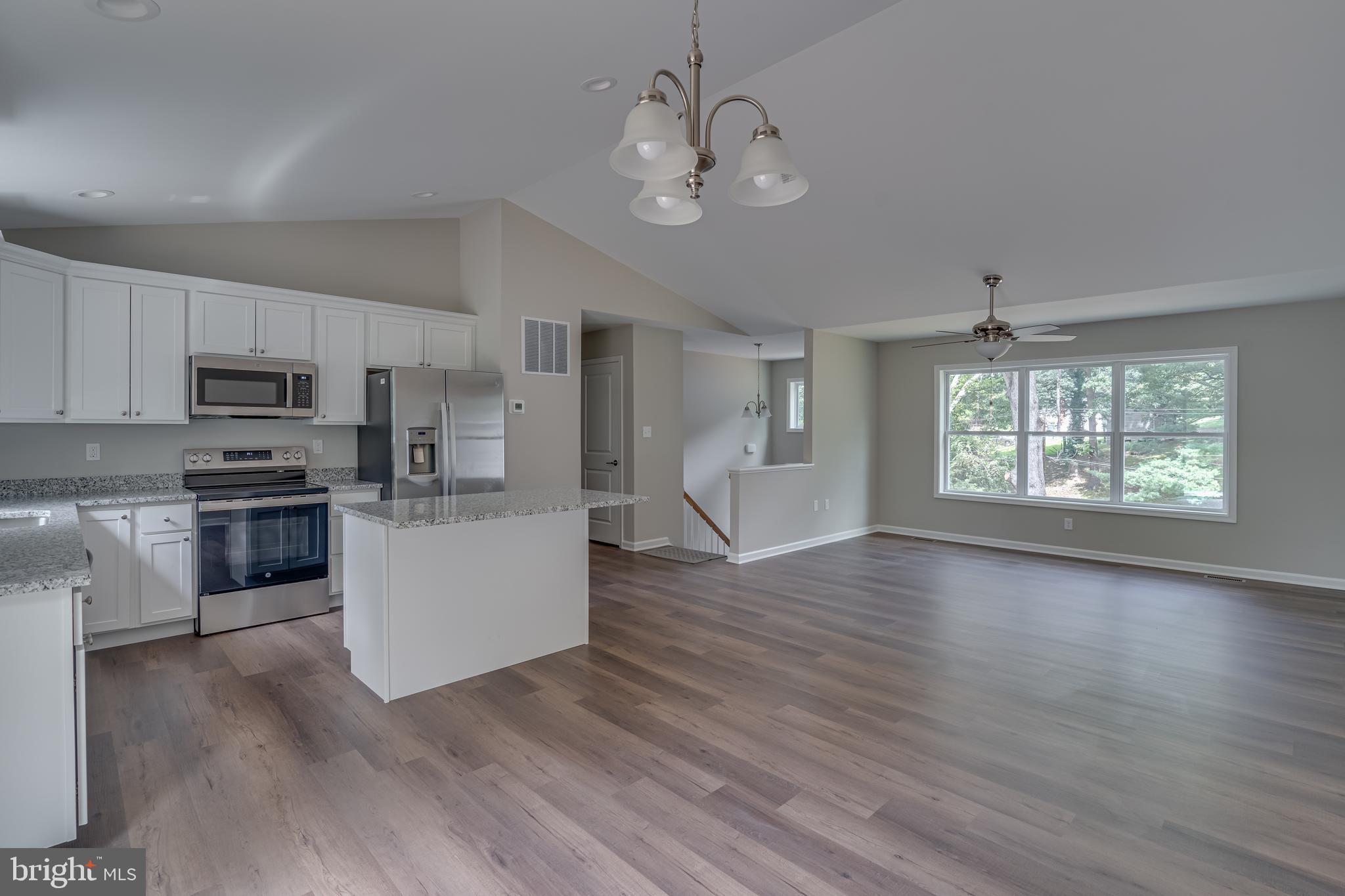 KEYES FERRY ACRES - Residential