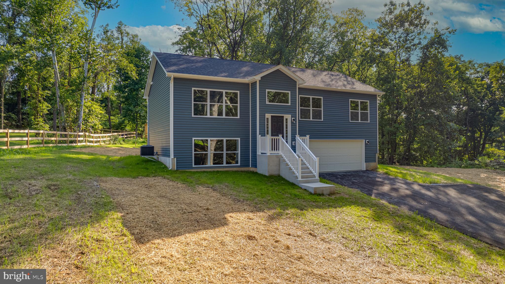 KEYES FERRY ACRES - Residential