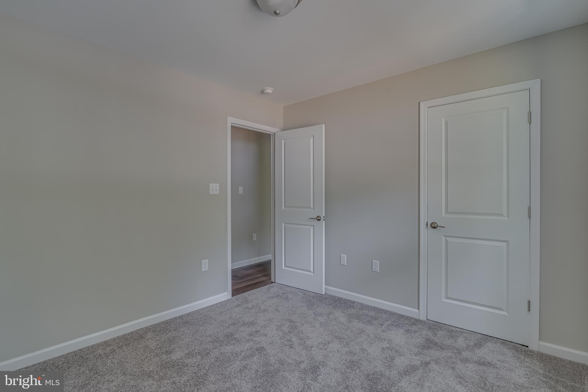 KEYES FERRY ACRES - Residential