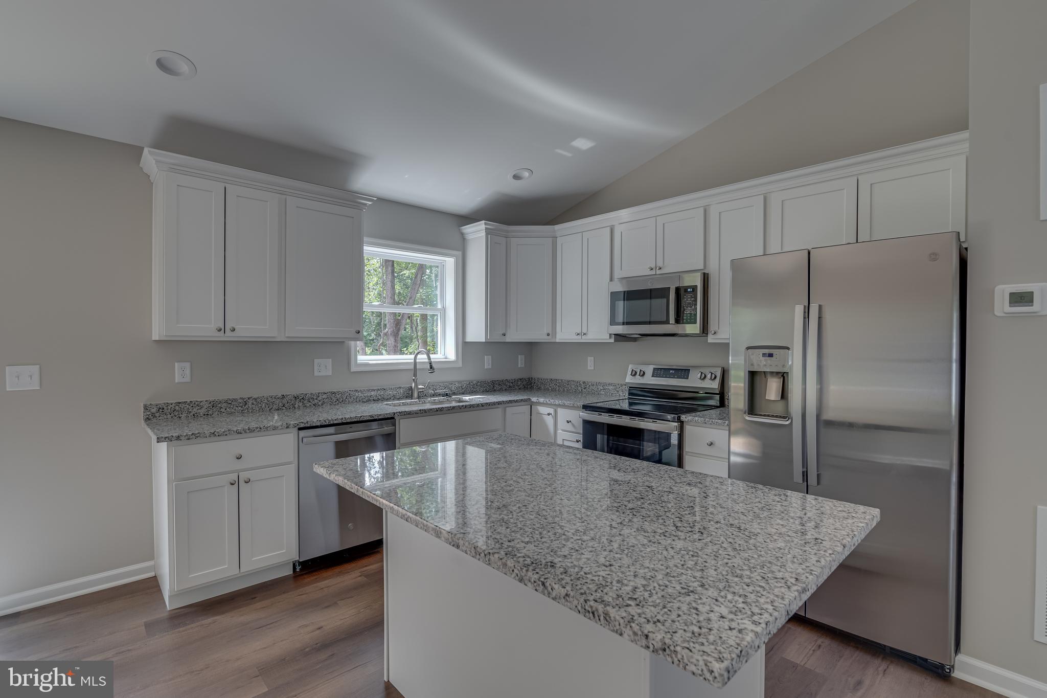 KEYES FERRY ACRES - Residential