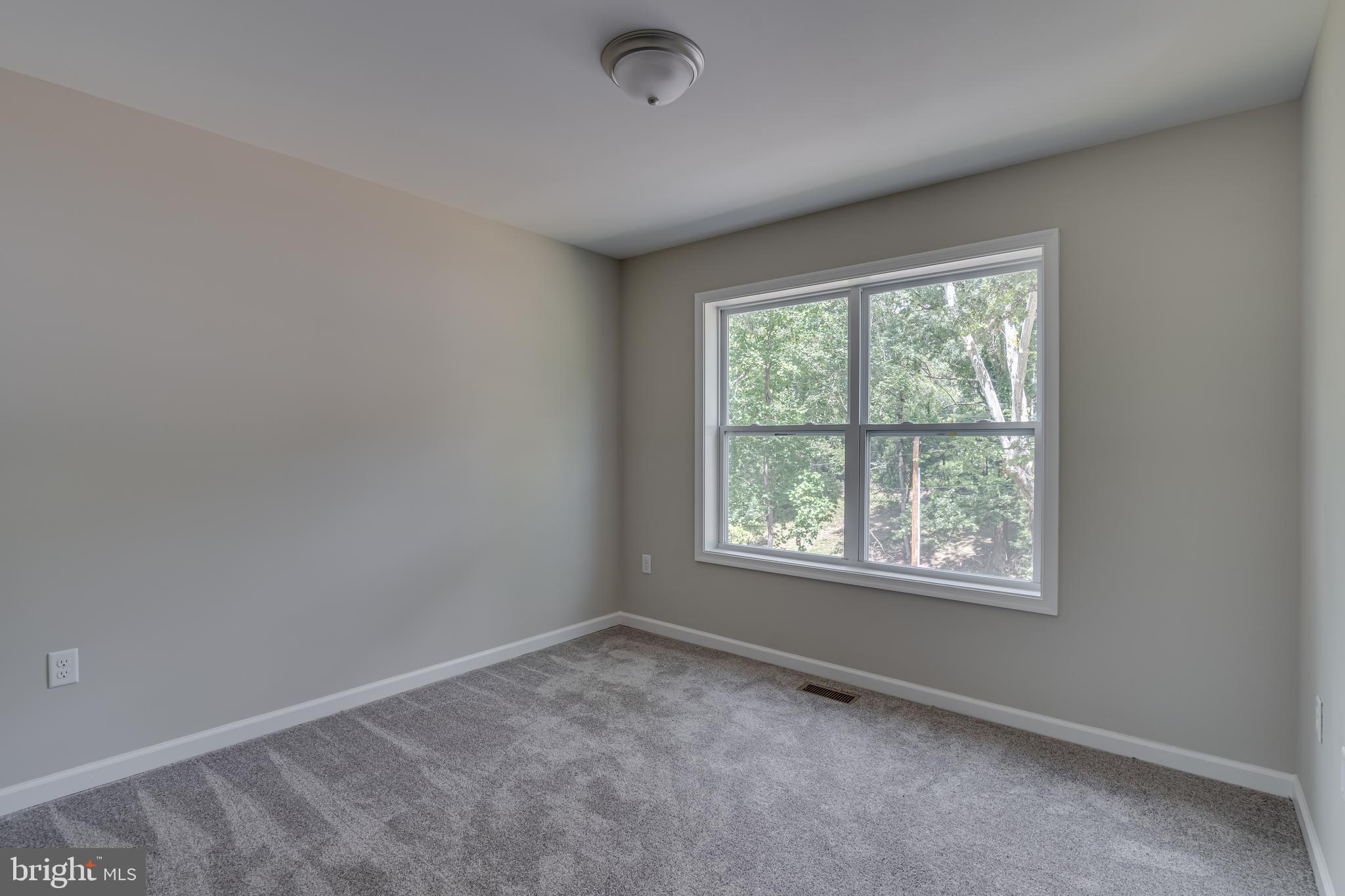 KEYES FERRY ACRES - Residential