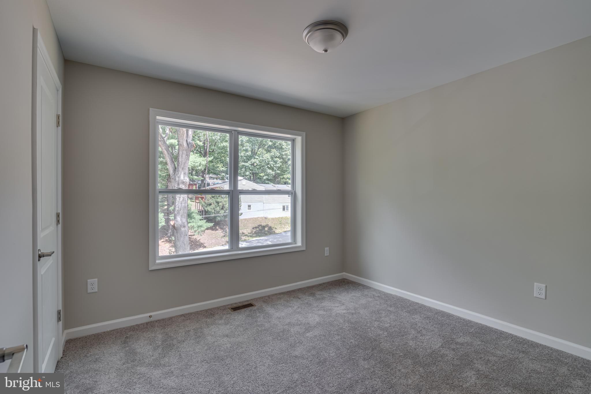 KEYES FERRY ACRES - Residential