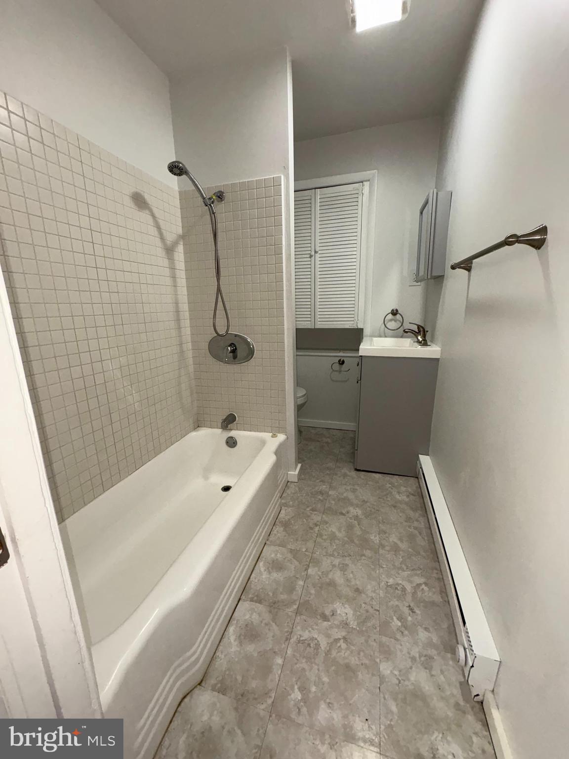 STENNING HILLS - Residential Lease