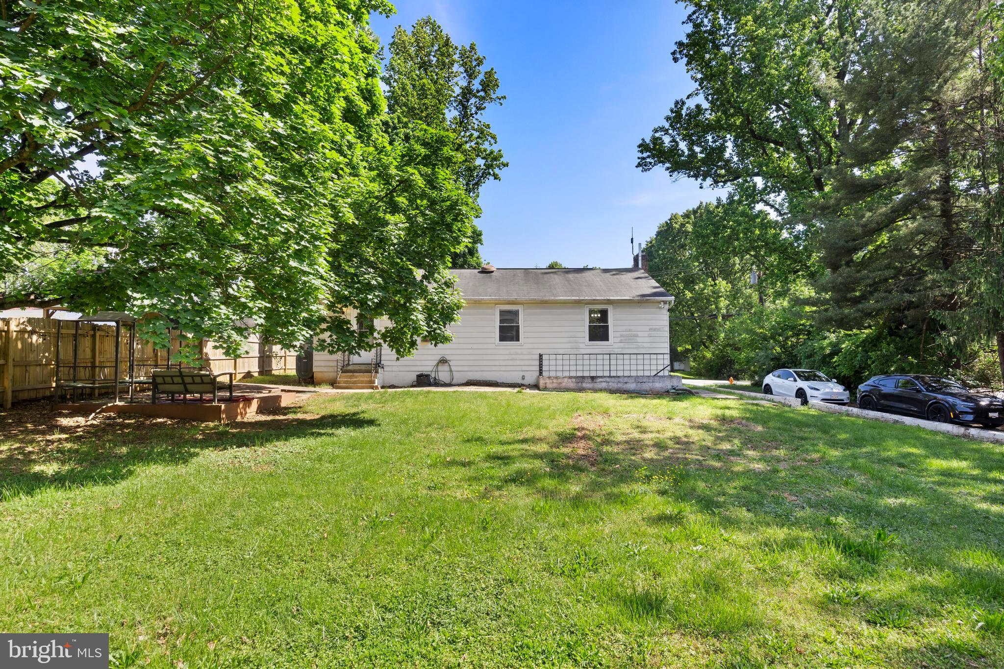 GUILFORD DOWNS - Residential