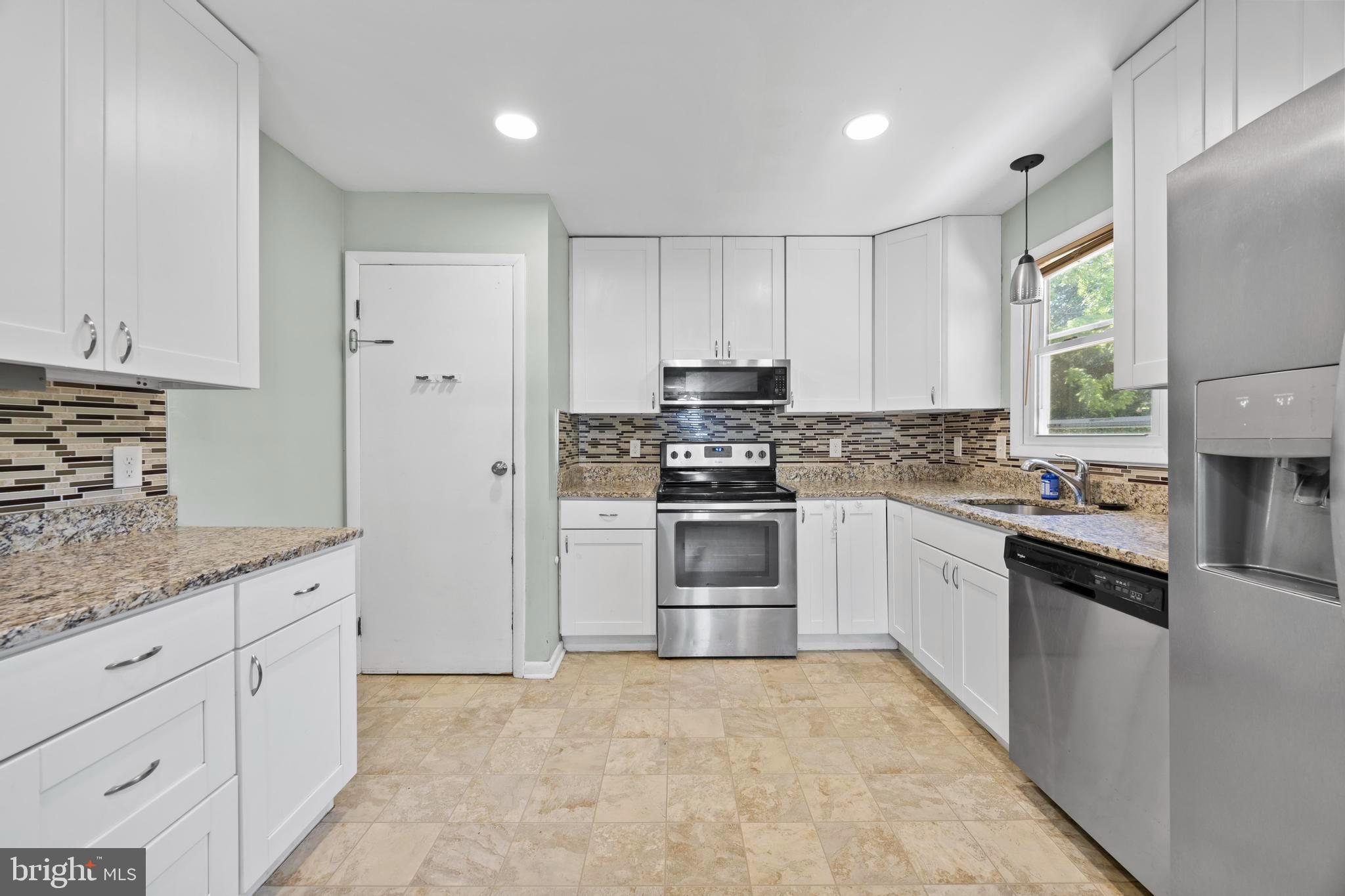 GUILFORD DOWNS - Residential