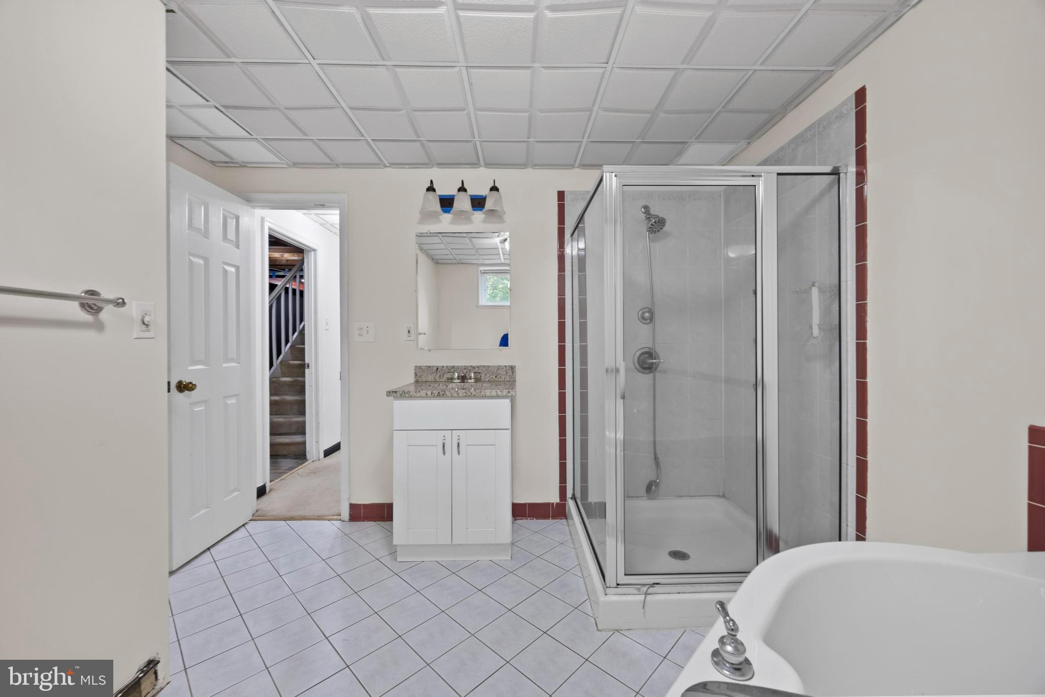 GUILFORD DOWNS - Residential