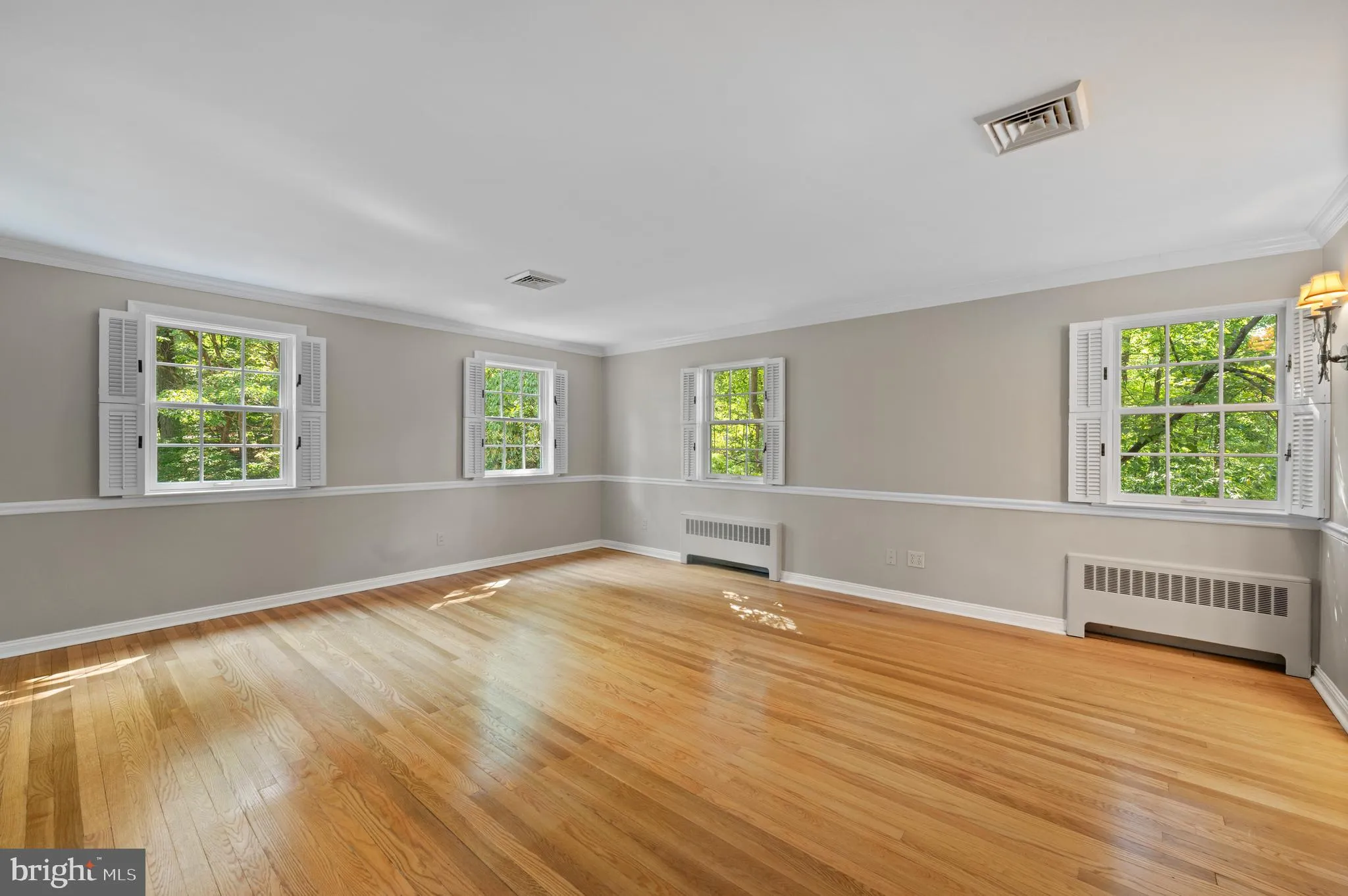 Berwyn, Pennsylvania 19312, United States, 4 Bedrooms Bedrooms, ,4 BathroomsBathrooms,Residential,Active,200713